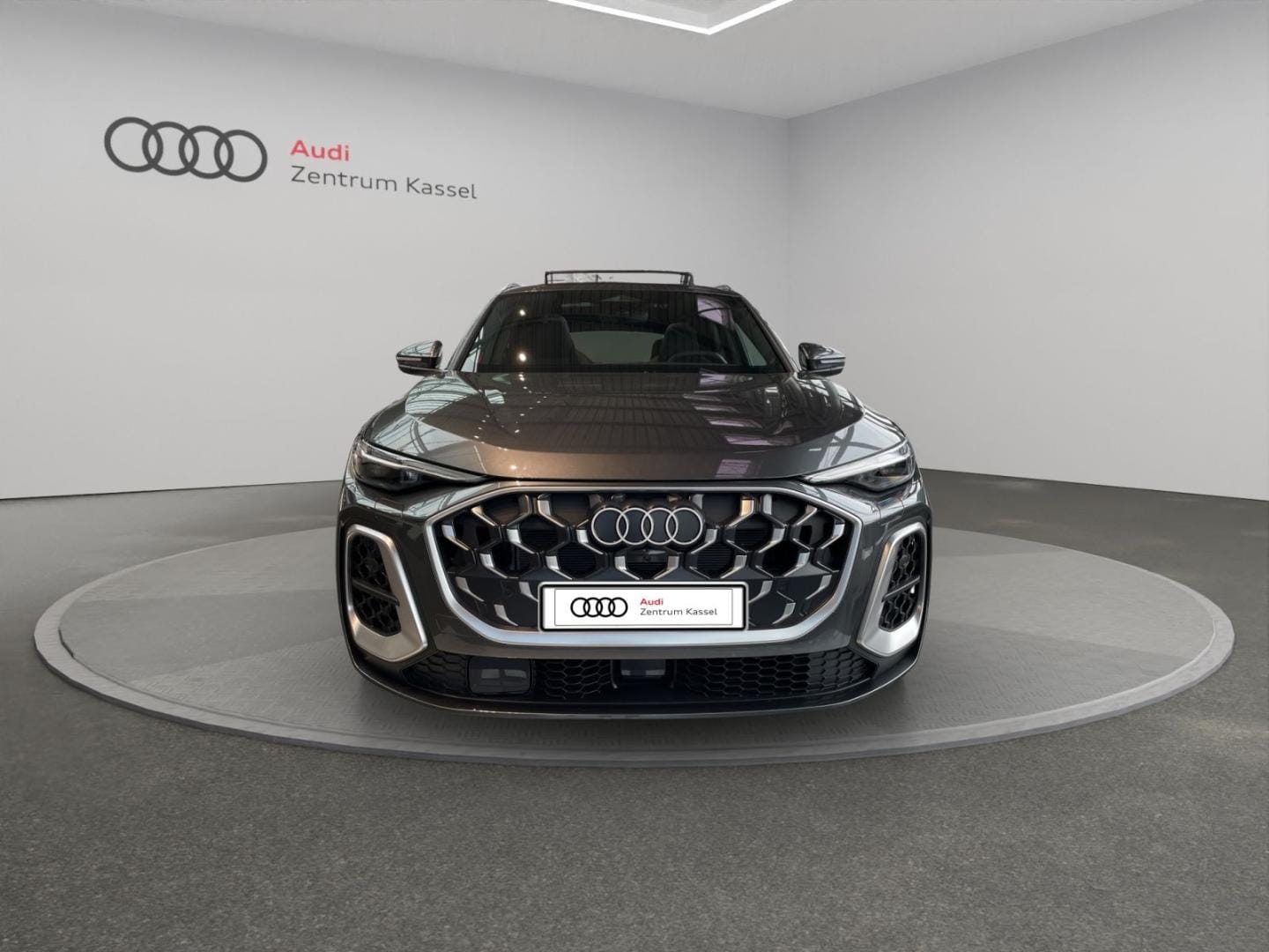 Bild über Audi SQ5 SUV TFSI 270 kW S tronic - für weitere Informationen kontaktieren Sie den Audi Partner