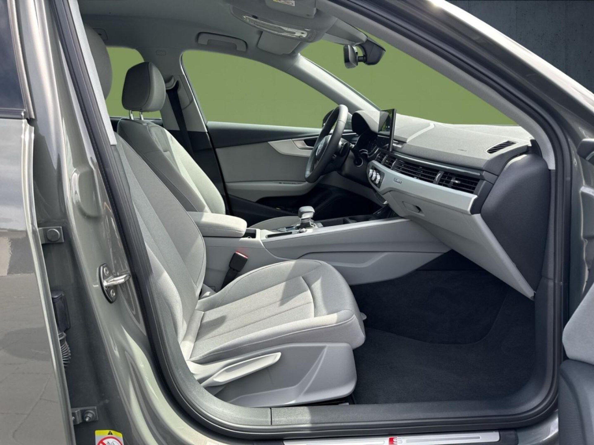 Audi A4 Avant S line