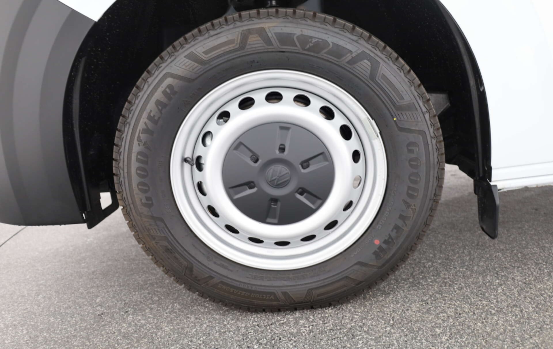 Volkswagen Transporter Kasten langer Radstand