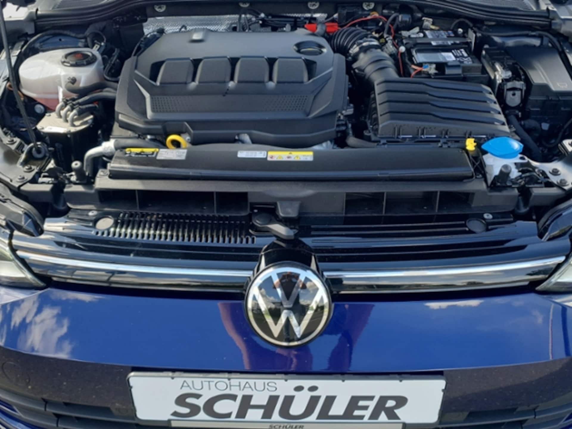 Volkswagen Golf Life
