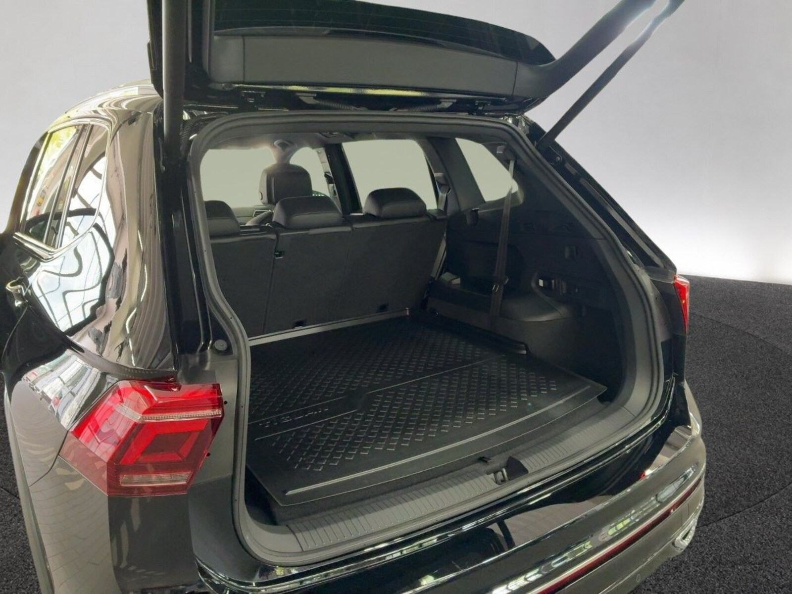 Volkswagen Tiguan Allspace – Bild 12