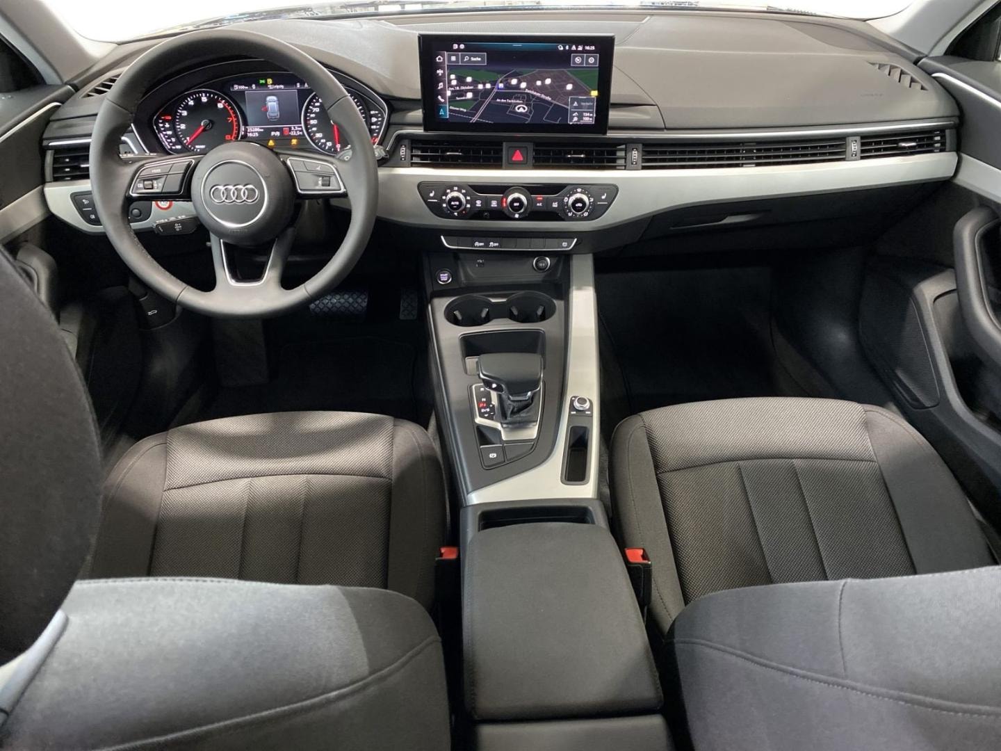 Bild über Audi A4 Avant 35 TFSI S tronic - für weitere Informationen kontaktieren Sie den Audi Partner