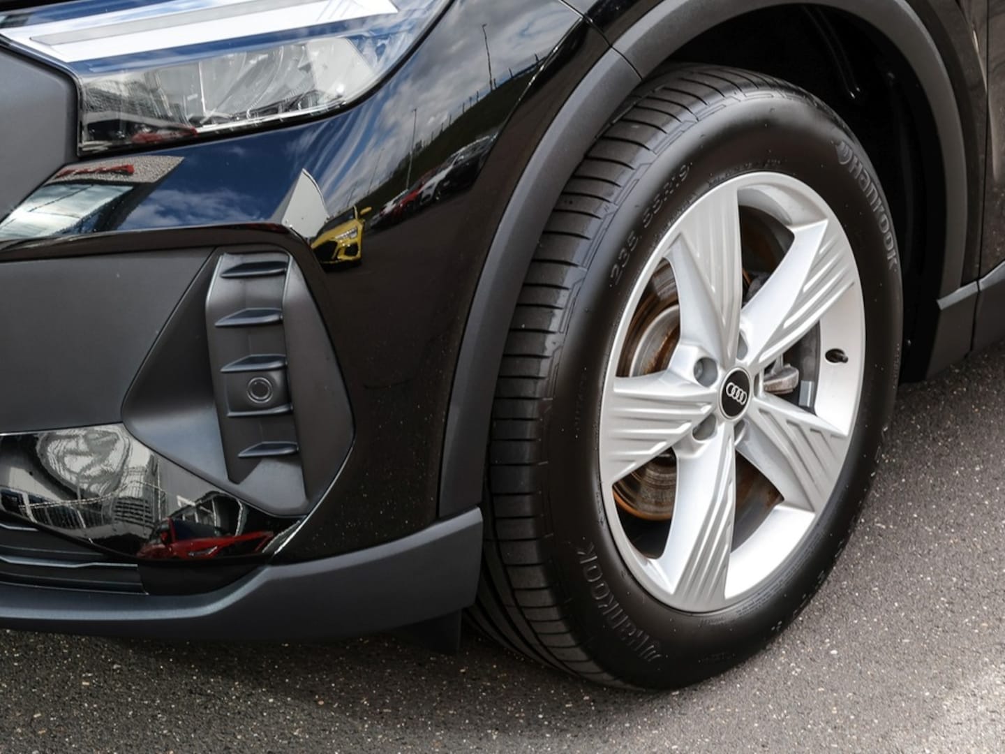 Bild über Audi Q4 e-tron 35 e-tron - für weitere Informationen kontaktieren Sie den Audi Partner
