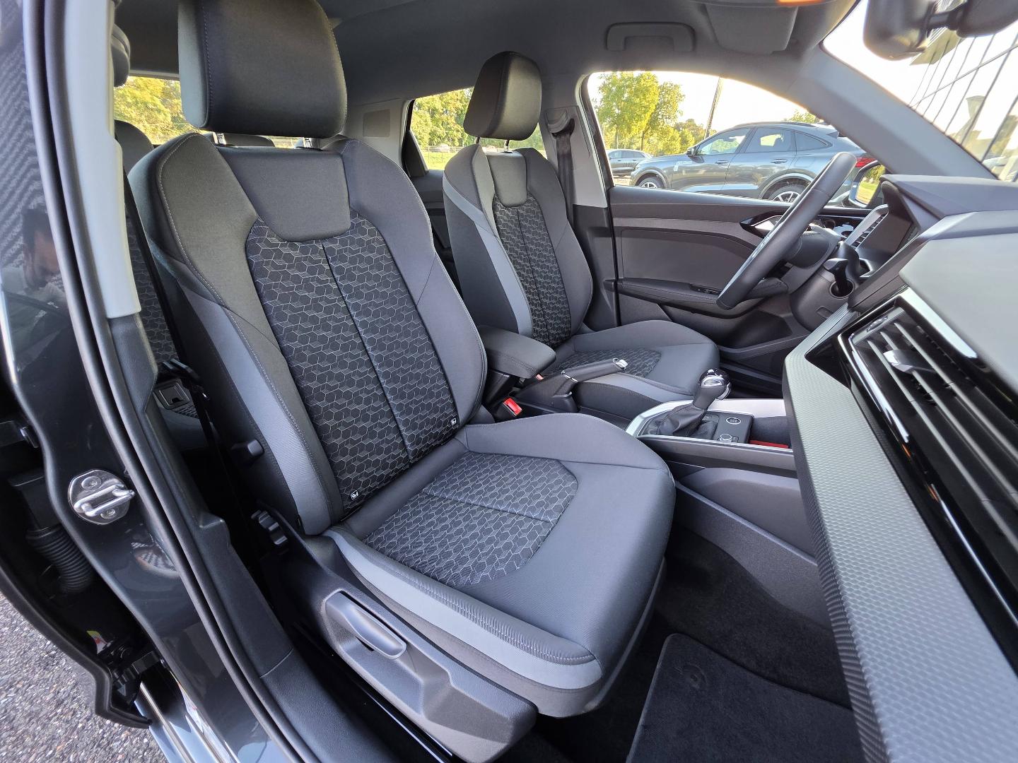 Image about Audi A1 Sportback Advanced 25 TFSI 70 kW (95 ch) S tronic