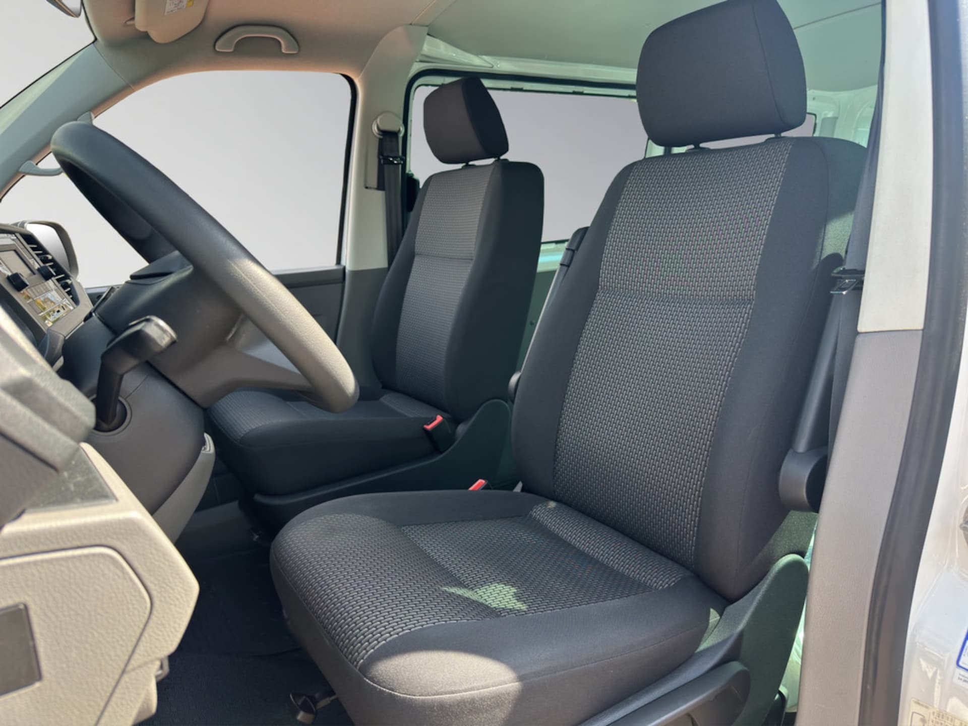 Volkswagen T6.1 Transporter Kombi kurzer Radstand