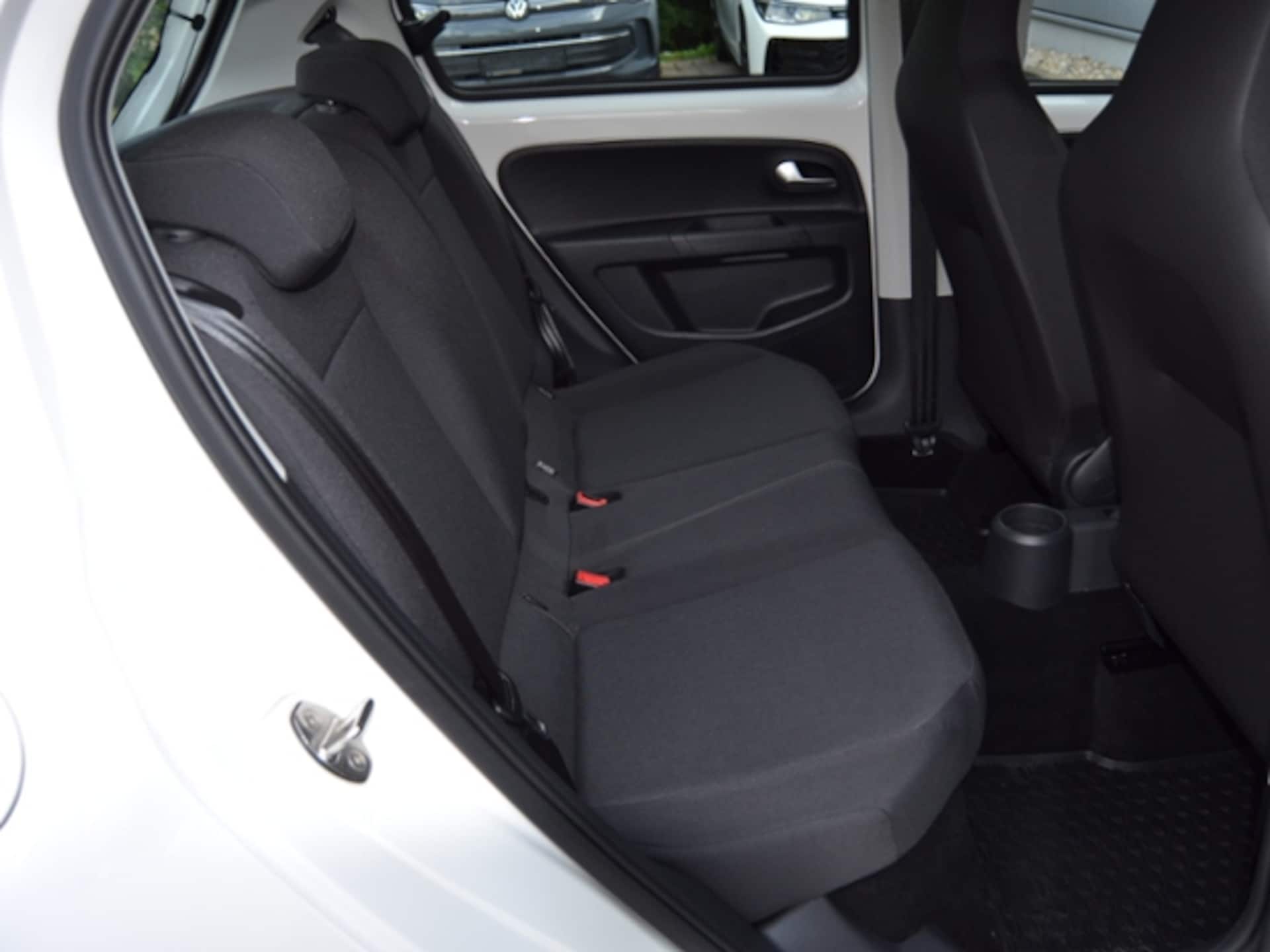 Volkswagen up! move up!
