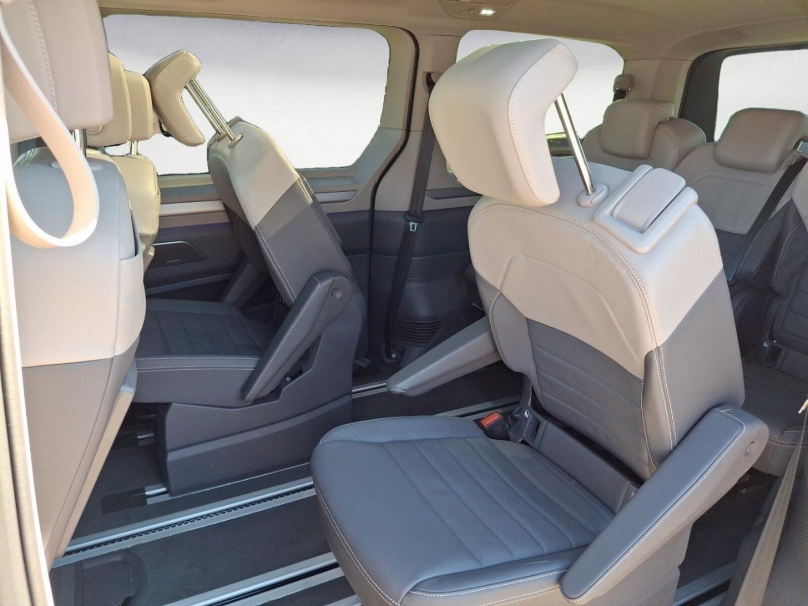 Volkswagen Multivan Langversion – Bild 14