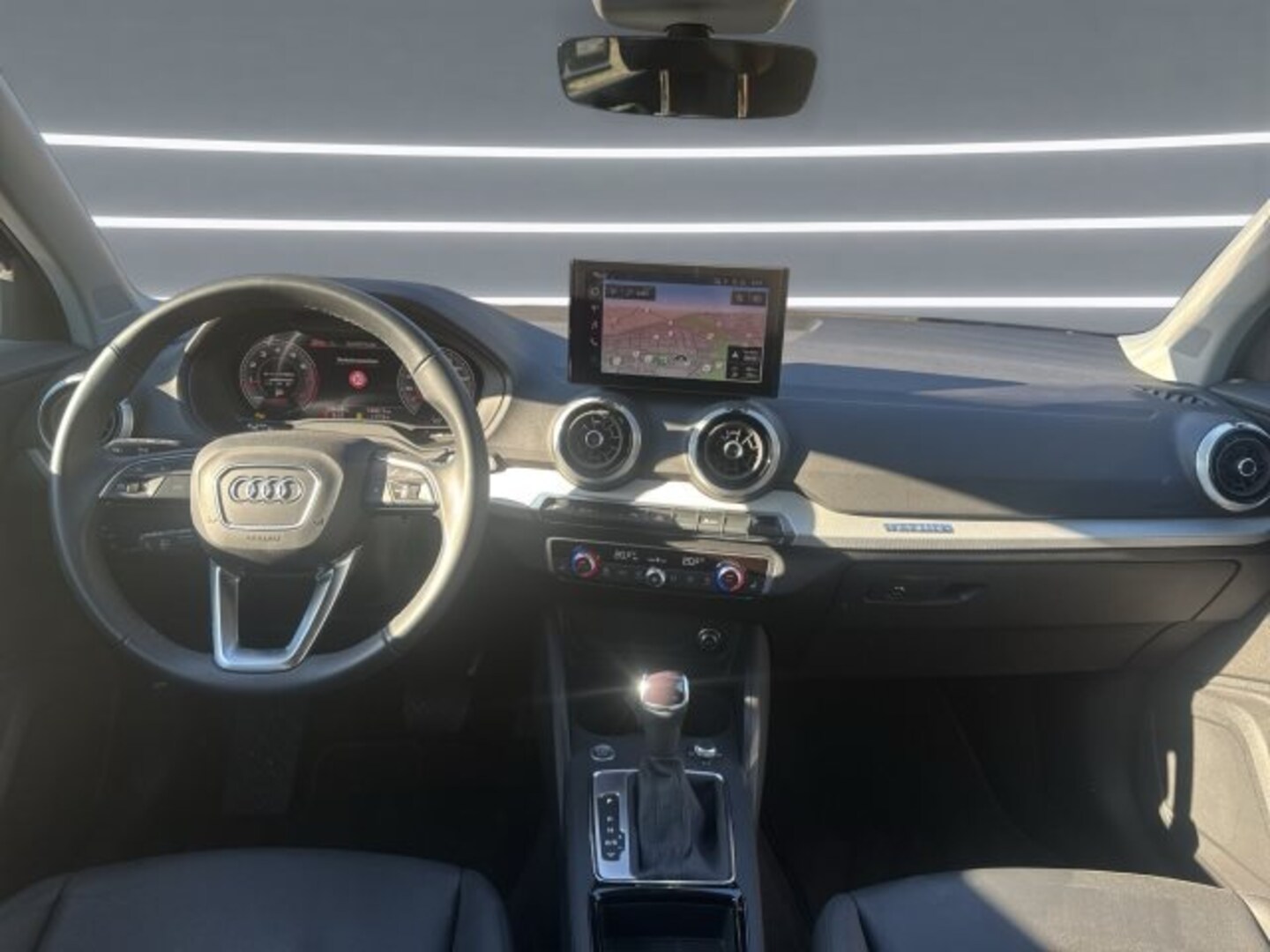 Bild über Audi Q2 advanced 40 TFSI quattro S tronic - für weitere Informationen kontaktieren Sie den Audi Partner