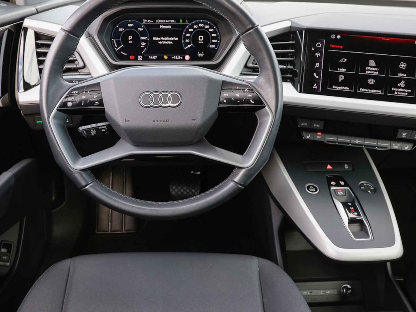 Bild über Audi Q4 e-tron 35 e-tron - für weitere Informationen kontaktieren Sie den Audi Partner