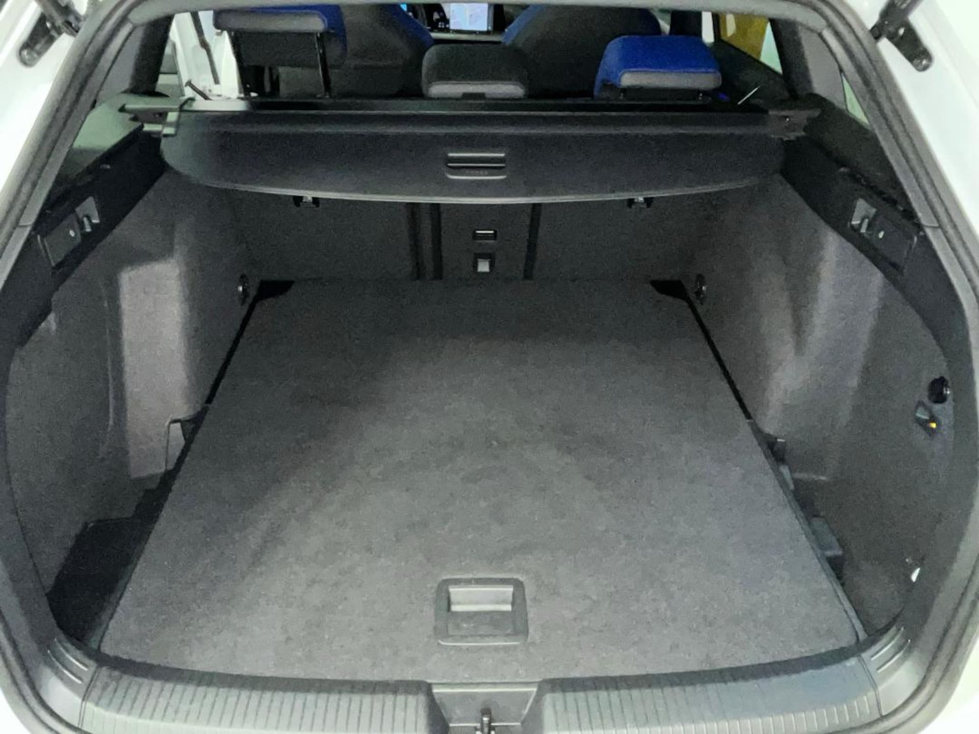 Volkswagen Golf Variant R