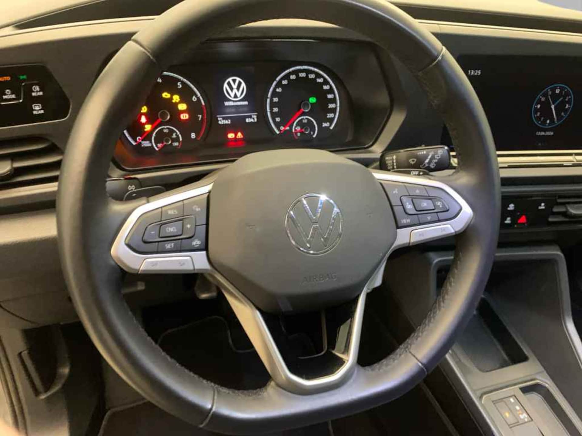 Volkswagen Caddy Basis-Modell