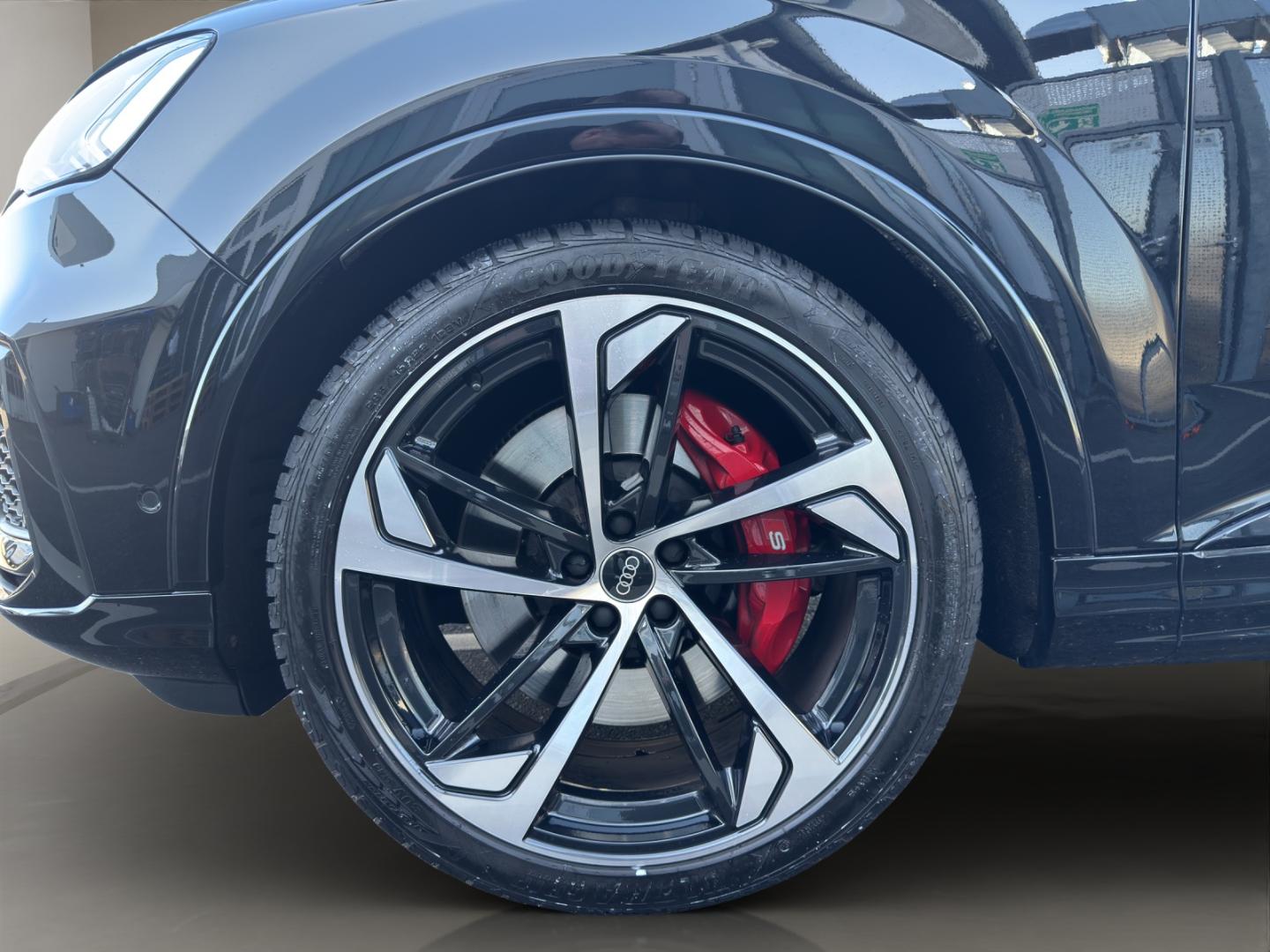 Image about Audi SQ7 competition plus TFSI quattro tiptronic