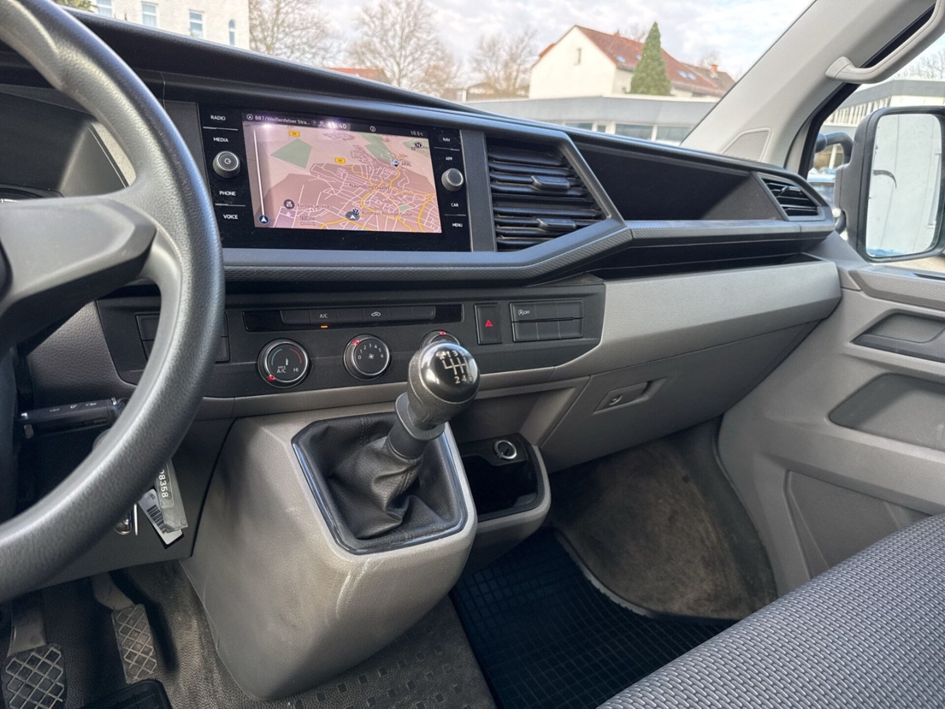 Volkswagen T6.1 Transporter Pritschenwagen Doppelkabine
