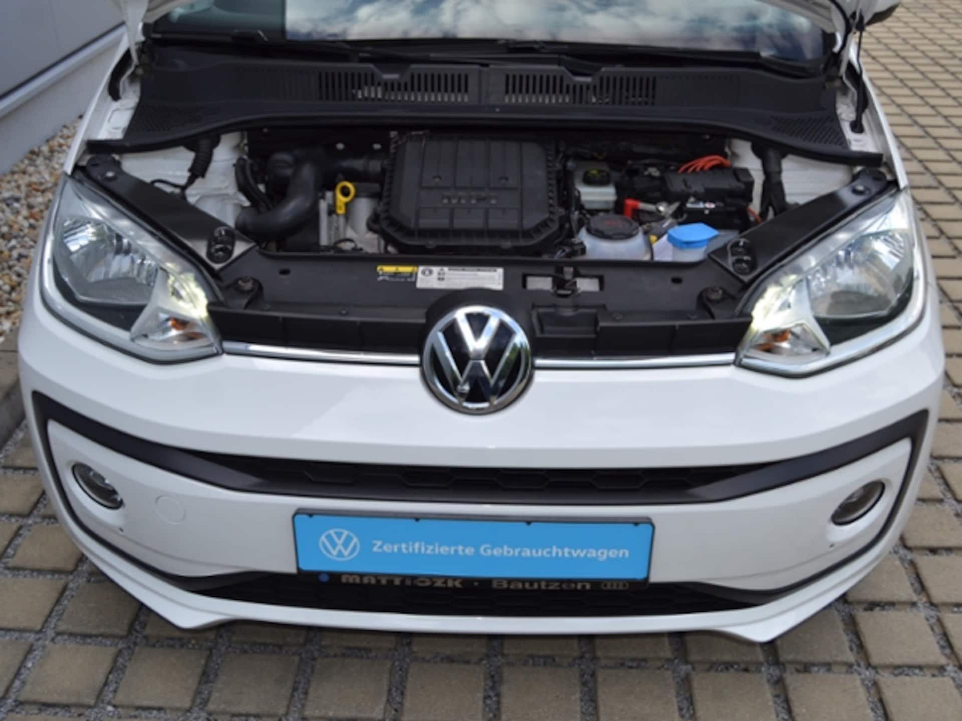 Volkswagen up! move up!