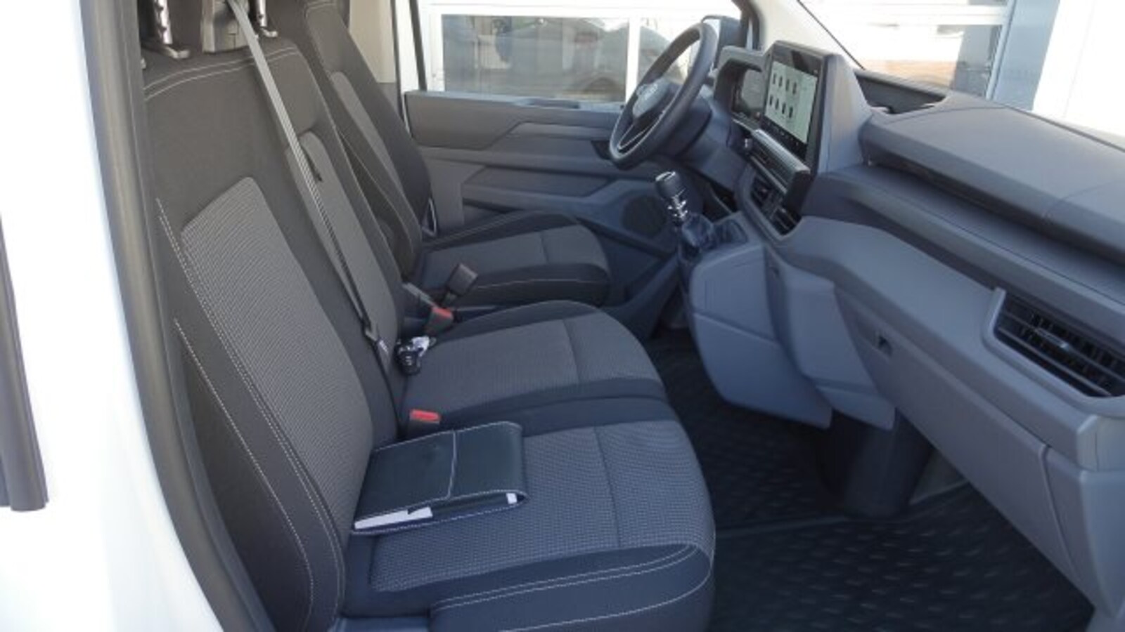 Volkswagen Transporter Kasten langer Radstand – Bild 14