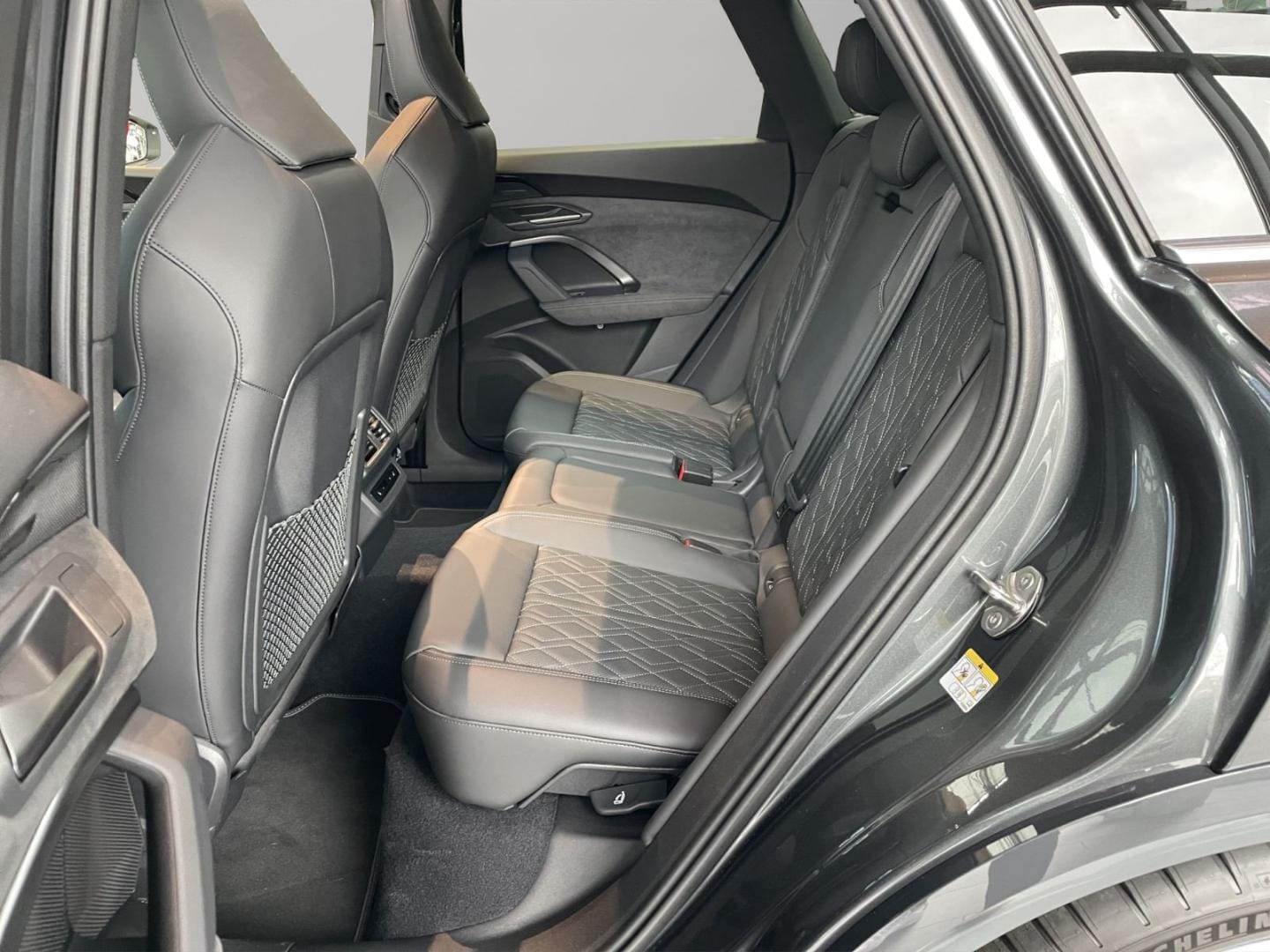 Bild über Audi SQ5 SUV TFSI 270 kW S tronic - für weitere Informationen kontaktieren Sie den Audi Partner