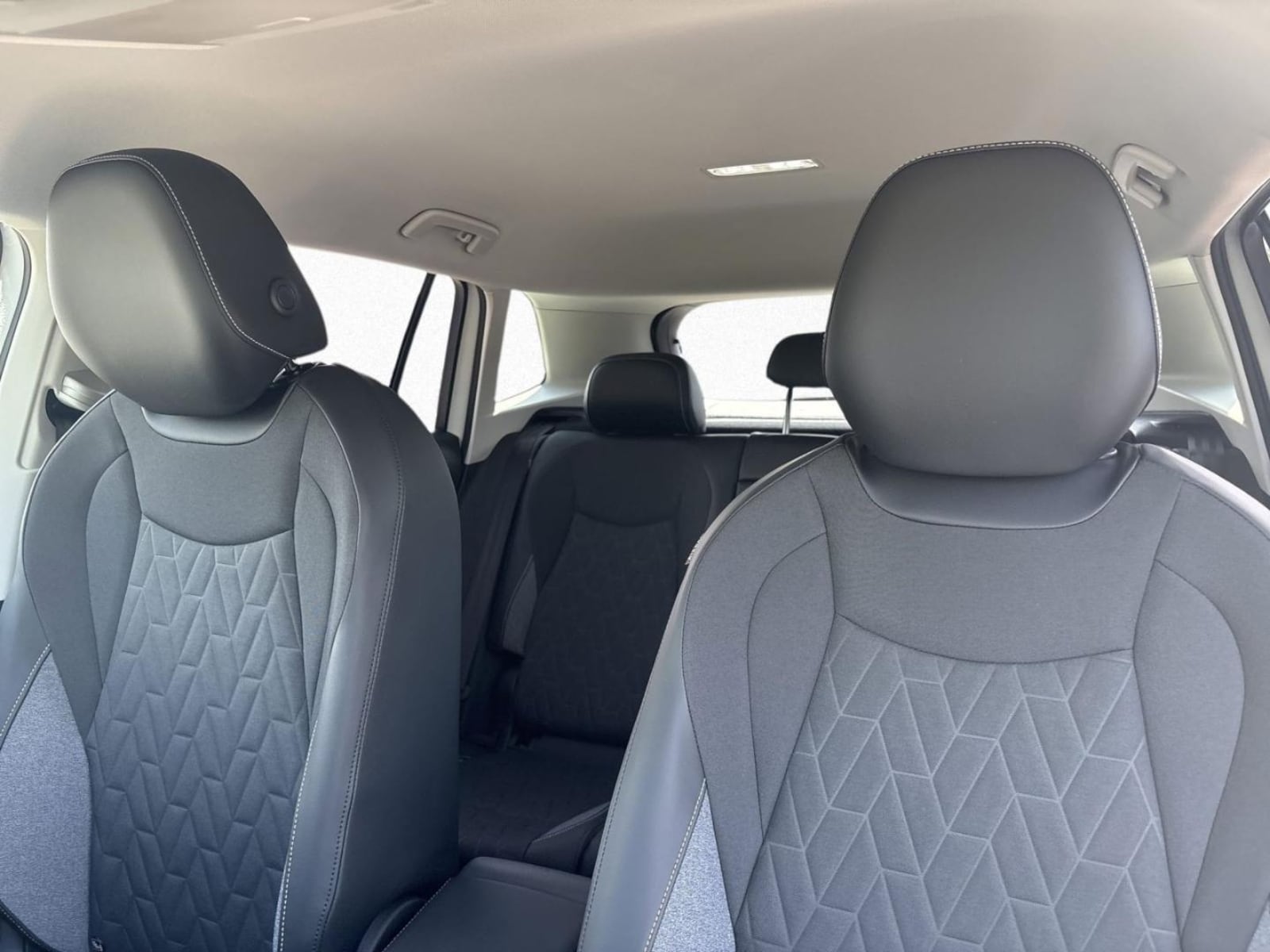 Volkswagen Tiguan – Bild 9