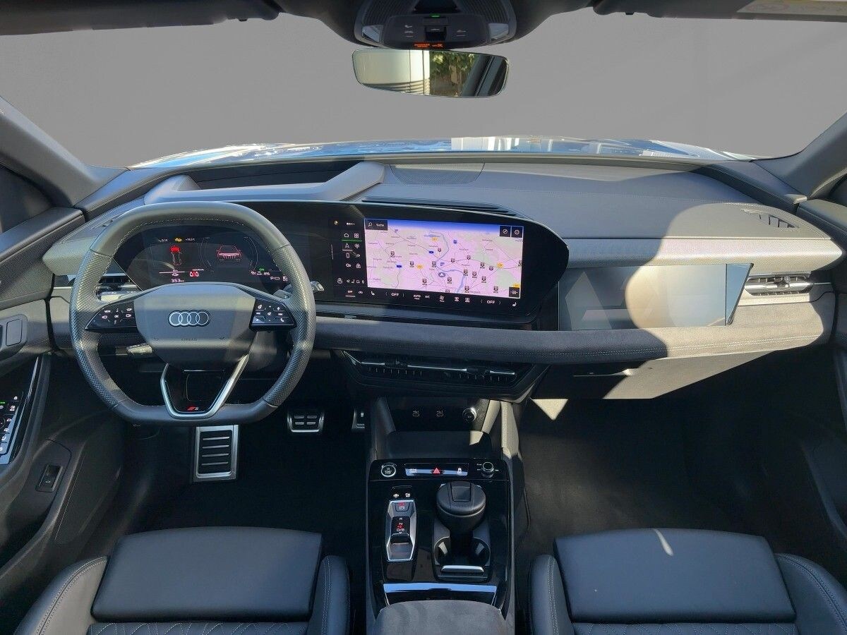 Image about Audi Q6 SUV e-tron e-tron quattro