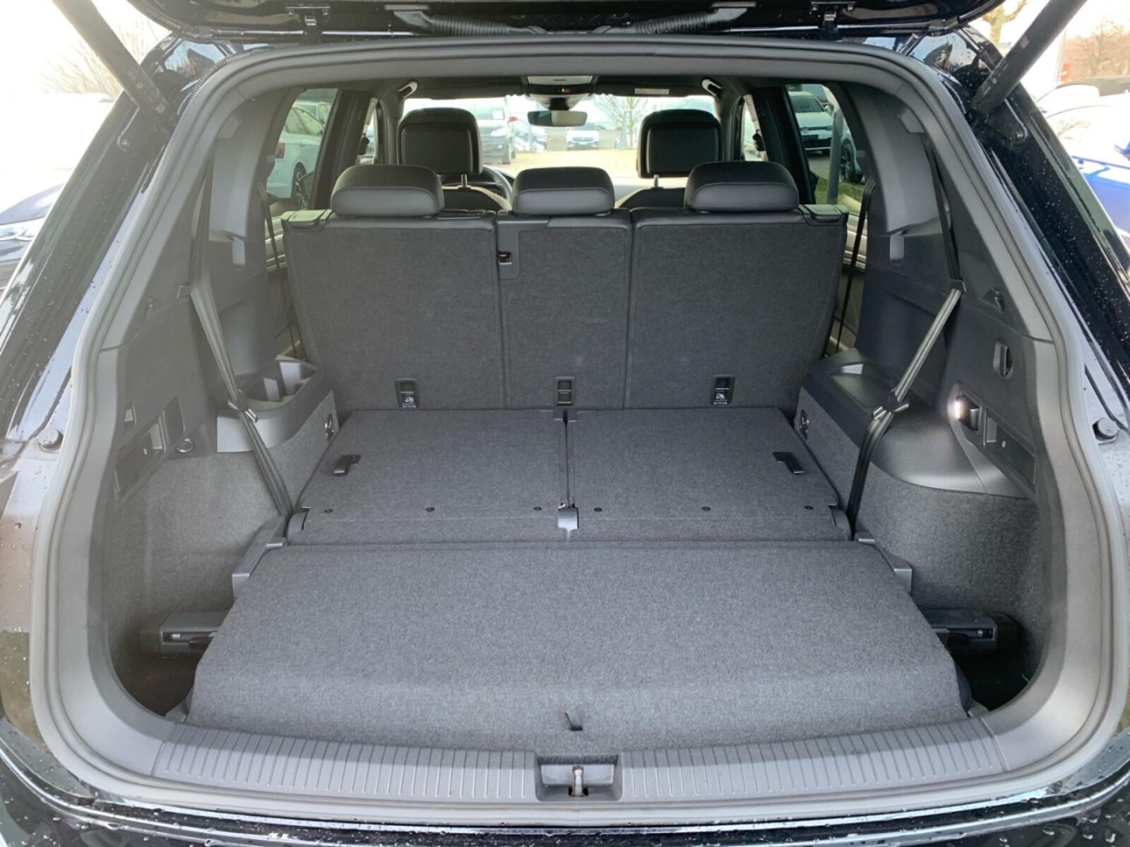 Volkswagen Tiguan Allspace – Bild 12