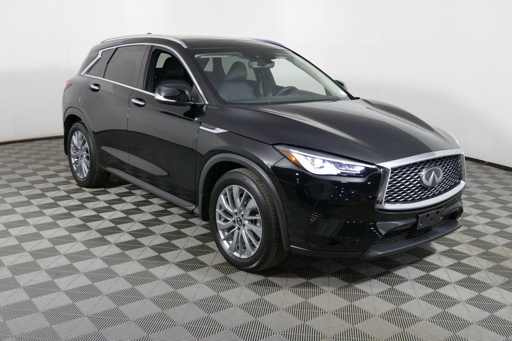 2023 INFINITI QX50 Luxe AWD's photo