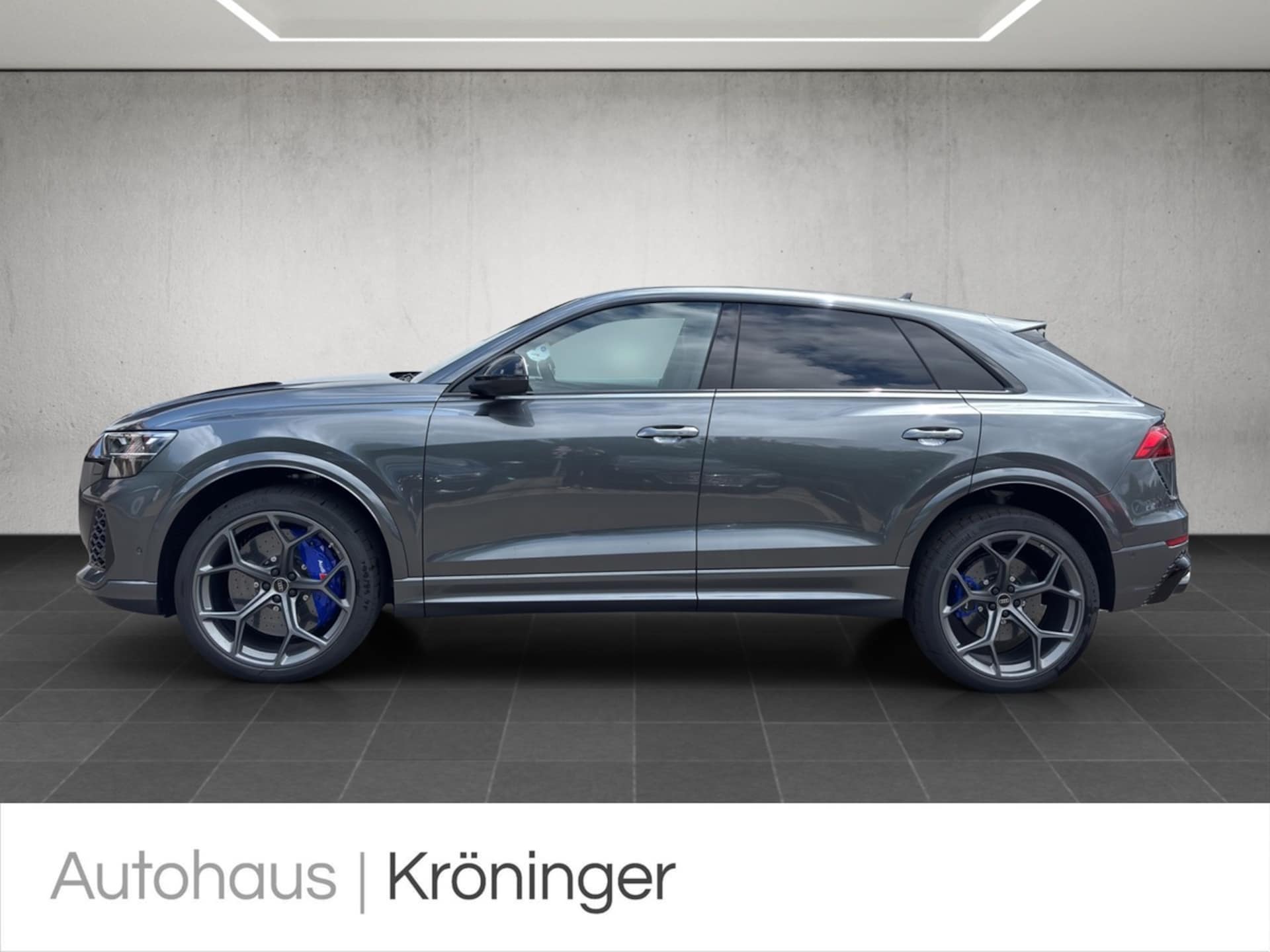 Audi RS Q8 SUV performance