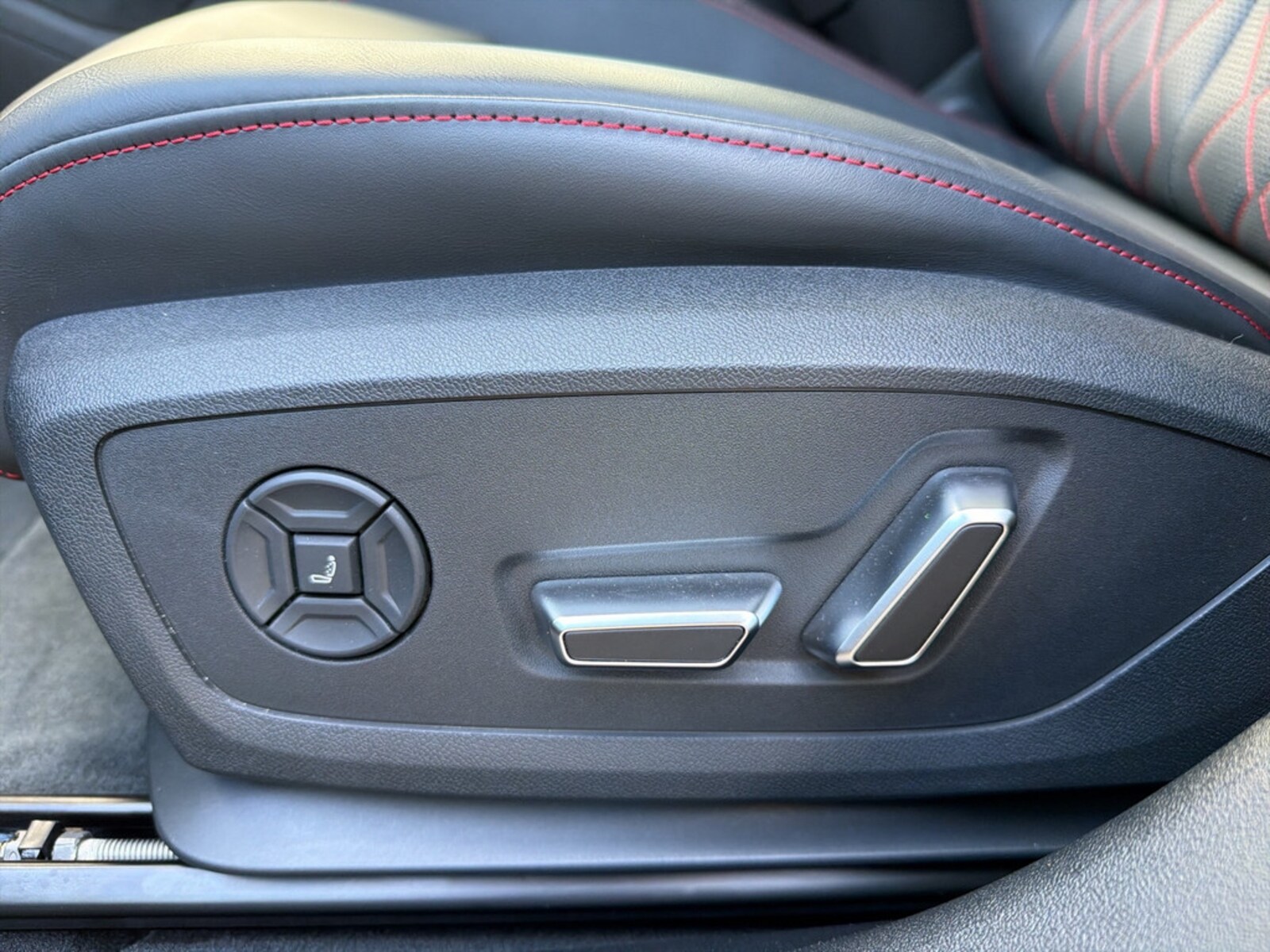 Audi S6 Avant e-tron – Bild 16