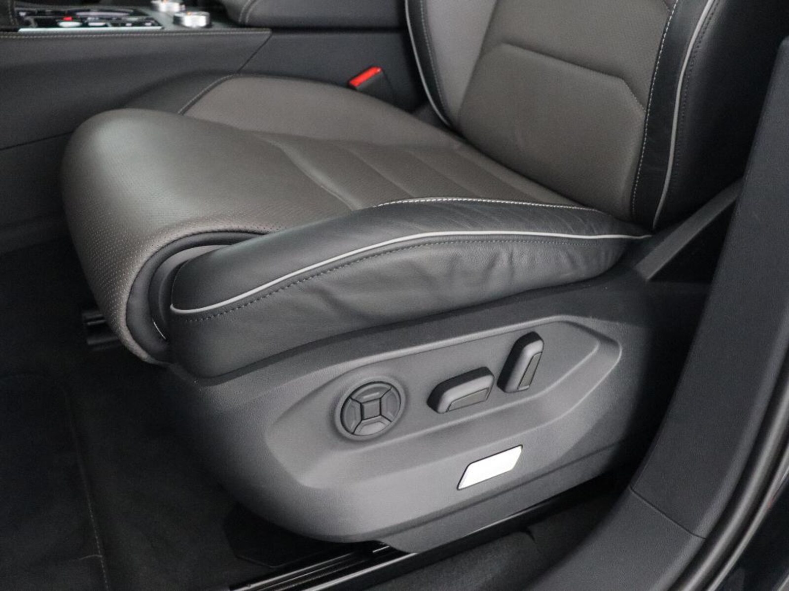 Volkswagen Touareg – Bild 10
