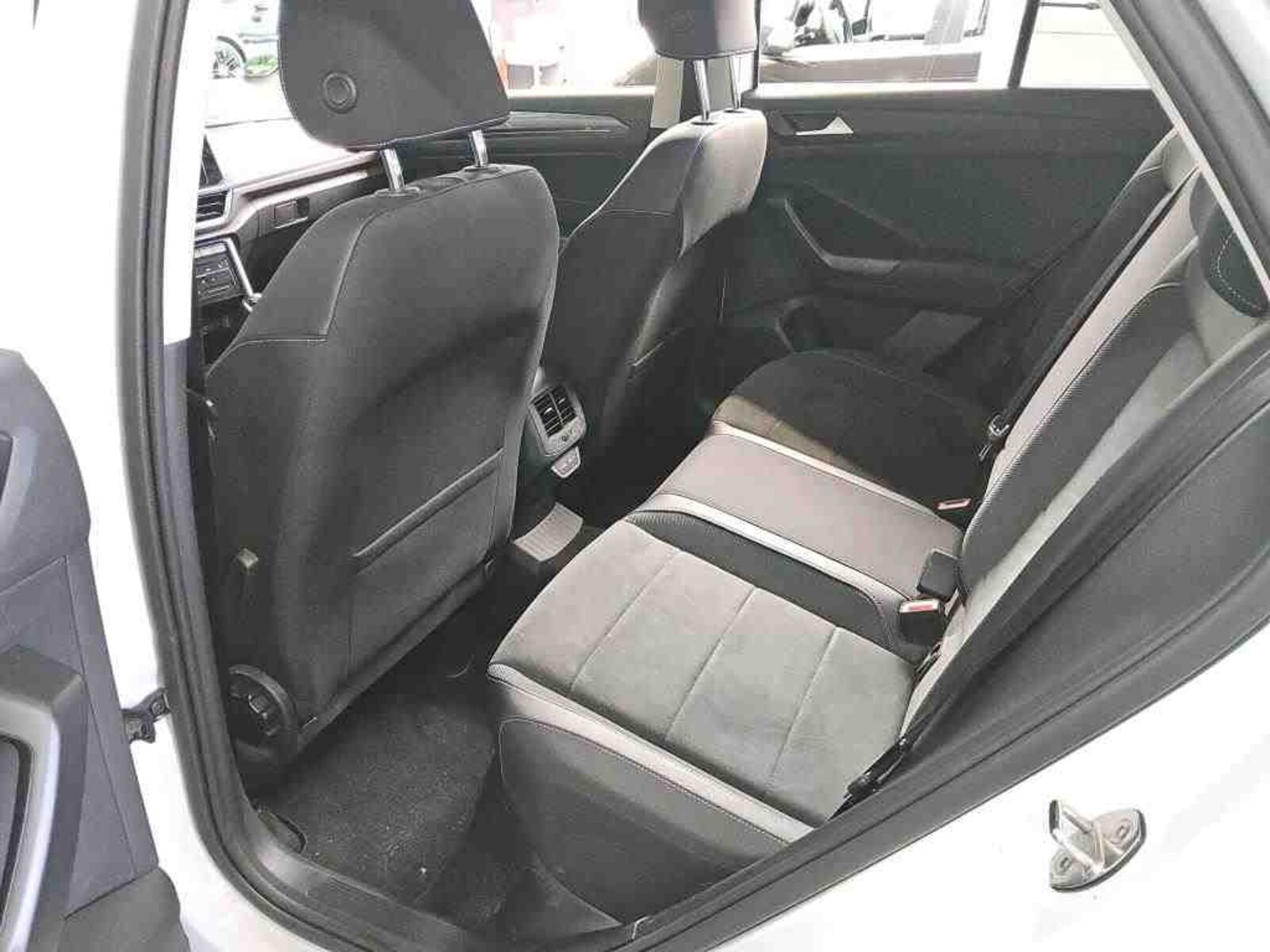 Volkswagen T-Roc – Bild 9