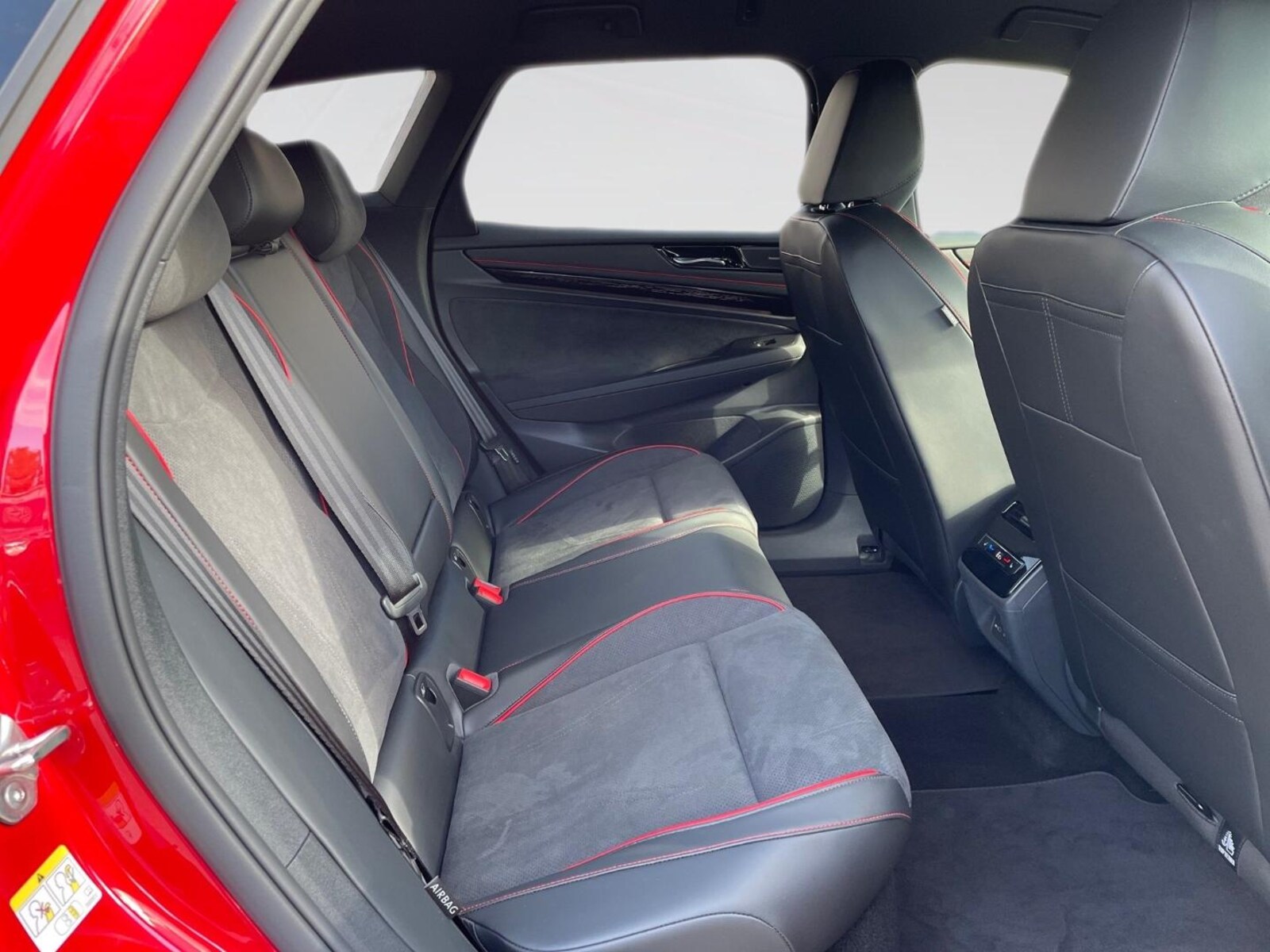Volkswagen ID.7 Tourer – Bild 10