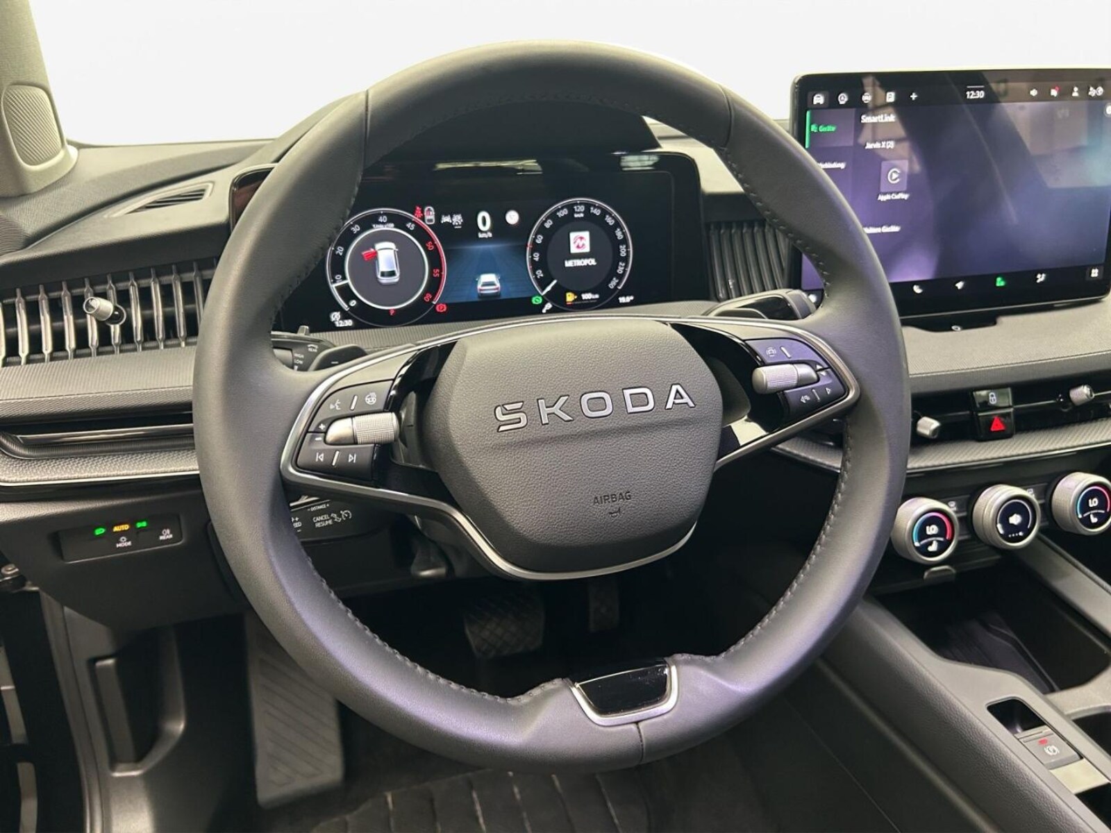 Škoda Superb Combi – Bild 8