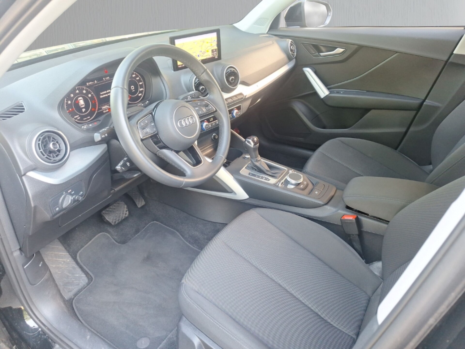 Audi Q2 S line