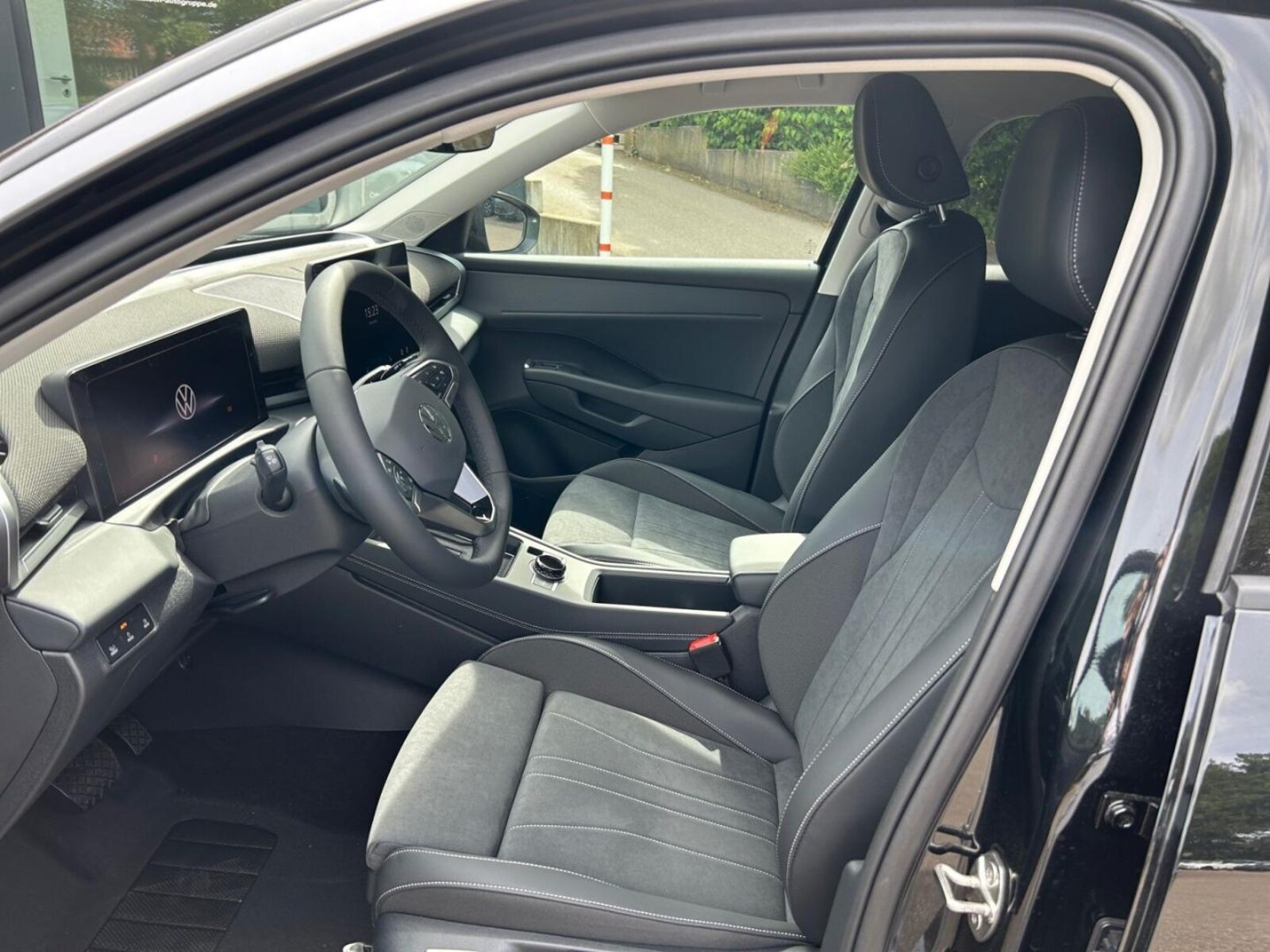Volkswagen T-Roc – Bild 10