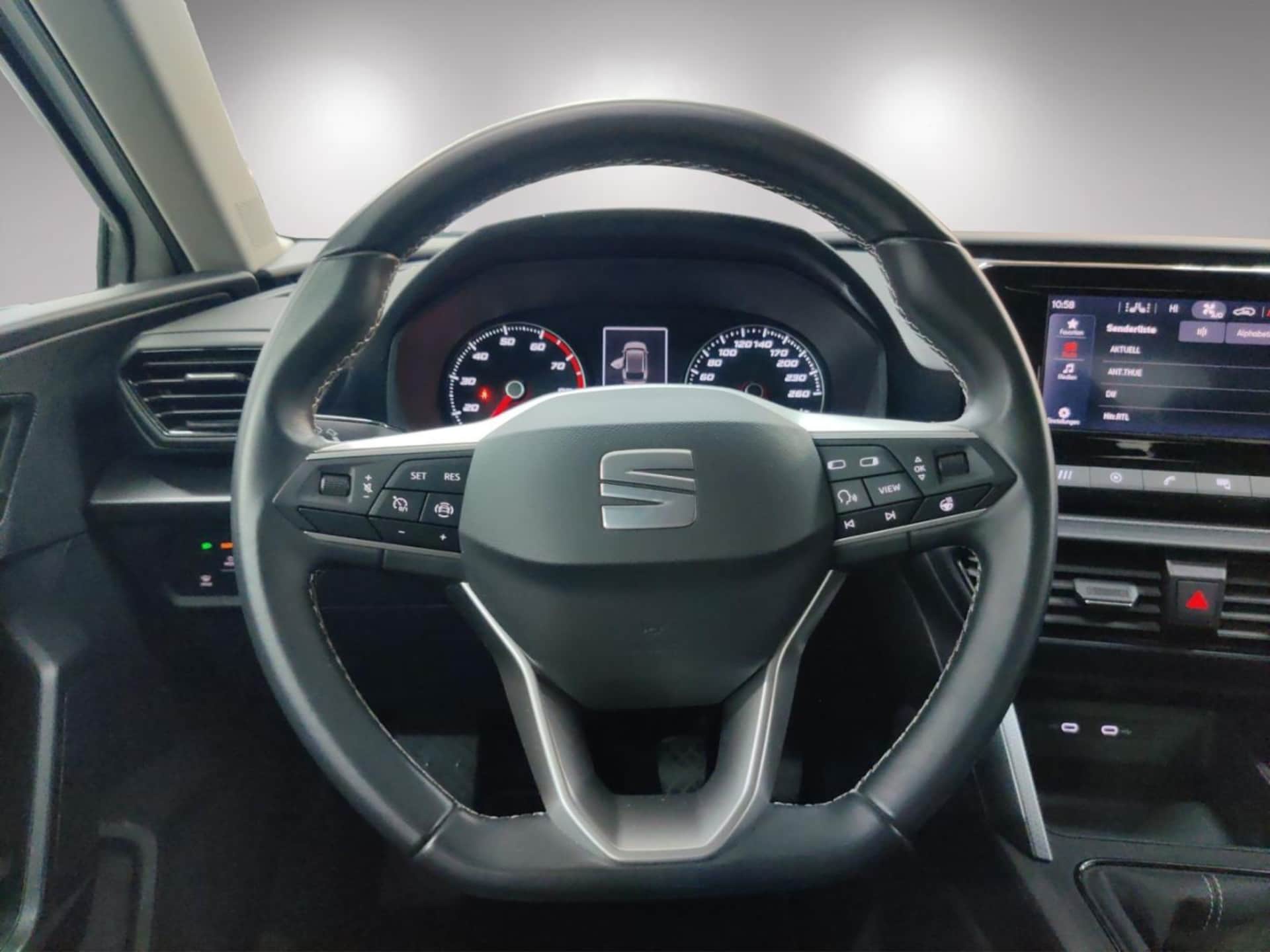 SEAT Leon Sportstourer Reference