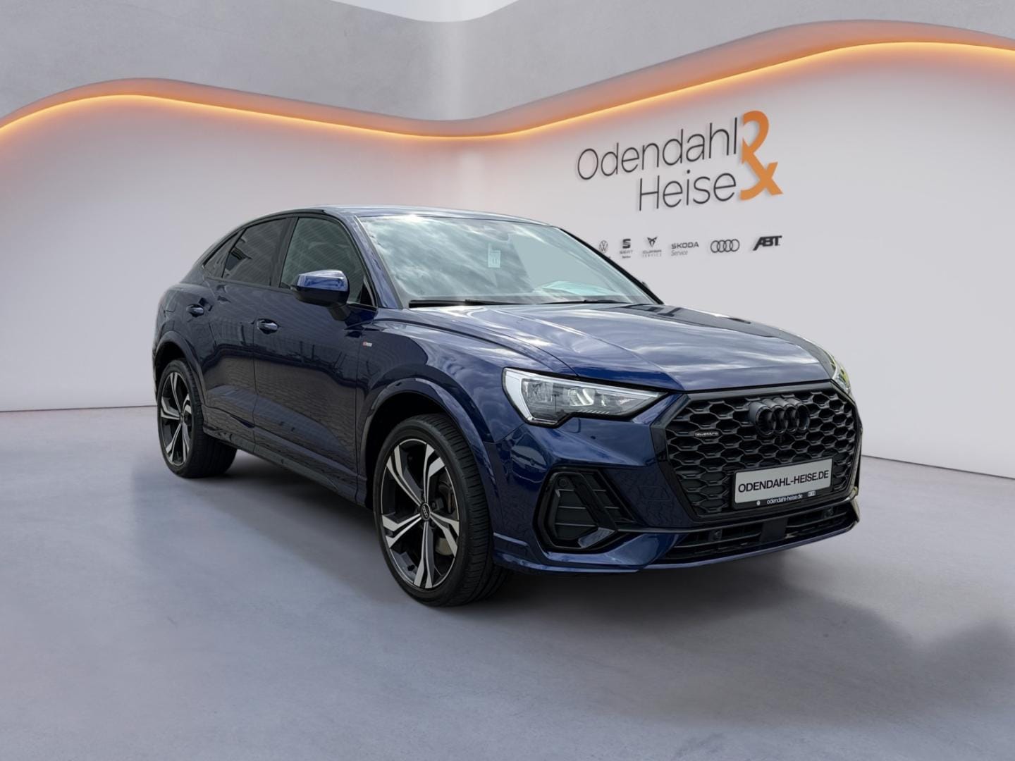 Bild über Audi Q3 Sportback S line 40 TFSI quattro S tronic - für weitere Informationen kontaktieren Sie den Audi Partner