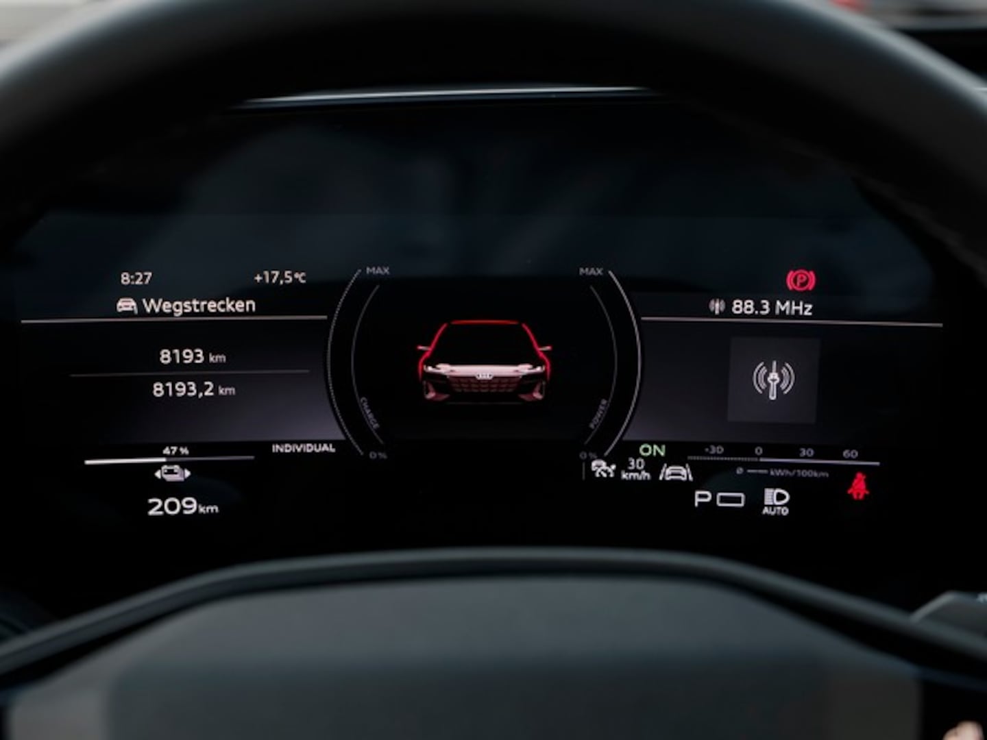 Bild über Audi A6 Sportback e-tron e-tron quattro - für weitere Informationen kontaktieren Sie den Audi Partner
