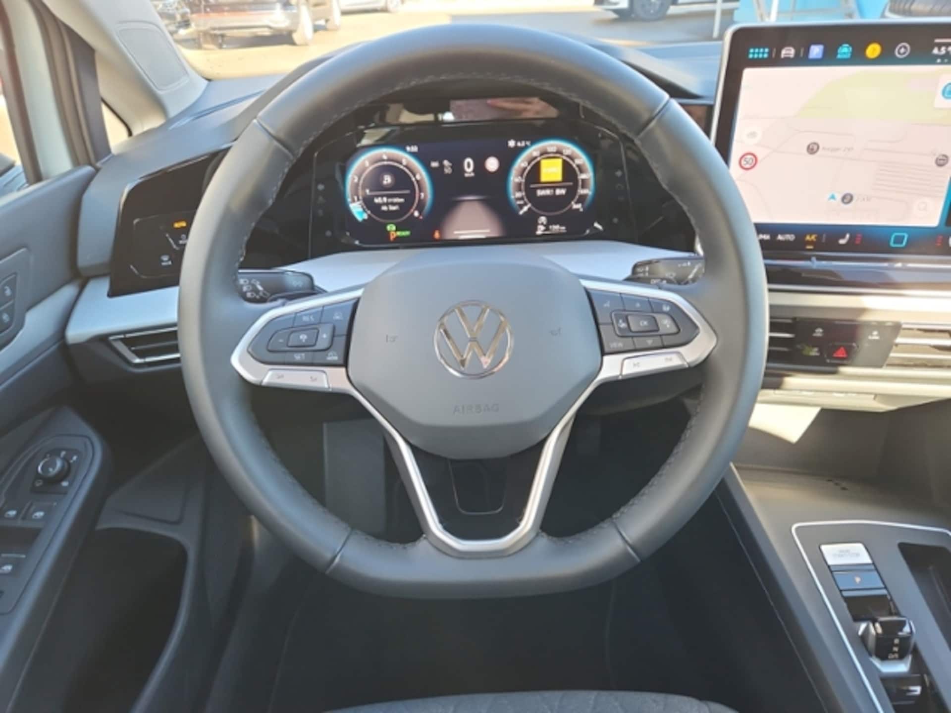 Volkswagen Golf Life