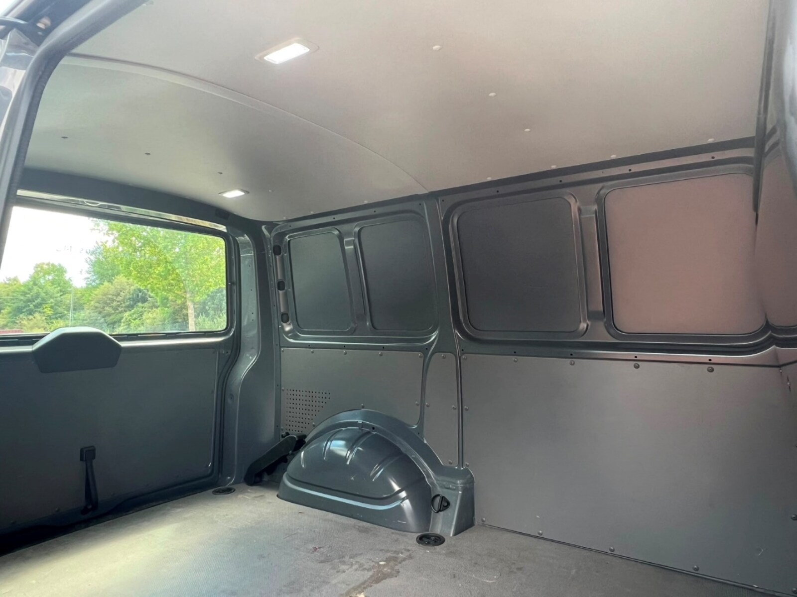 Volkswagen T6.1 Transporter Kasten kurzer Radstand – Bild 12