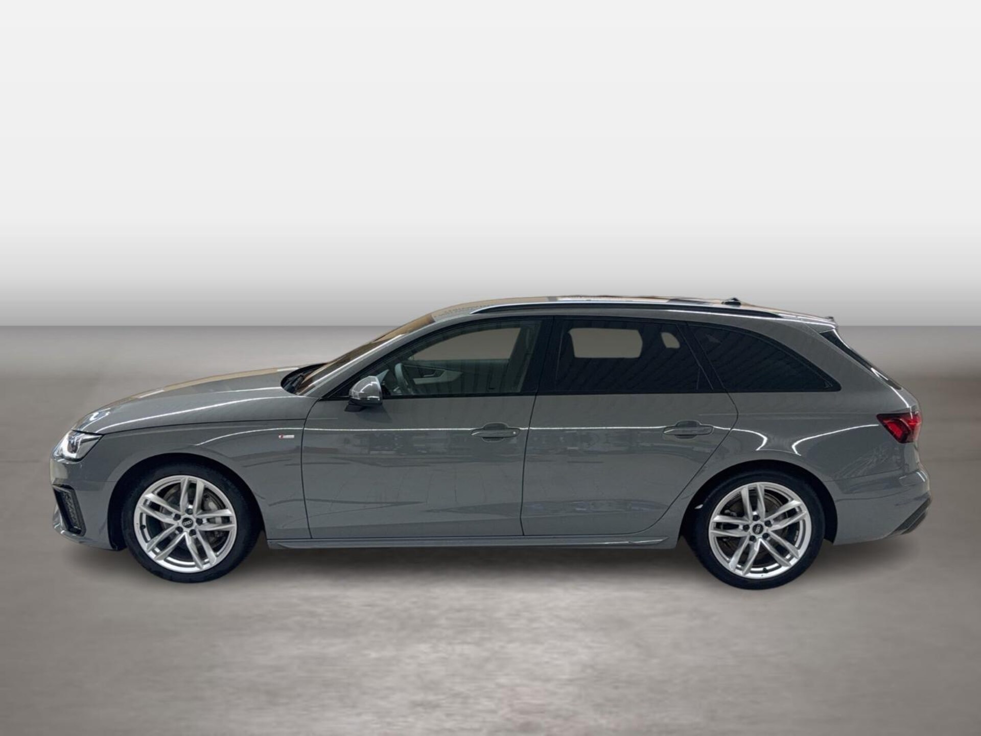 Audi A4 Avant S line