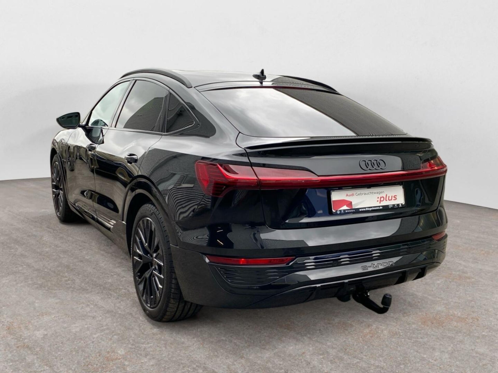 Audi Q8 Sportback e-tron S line