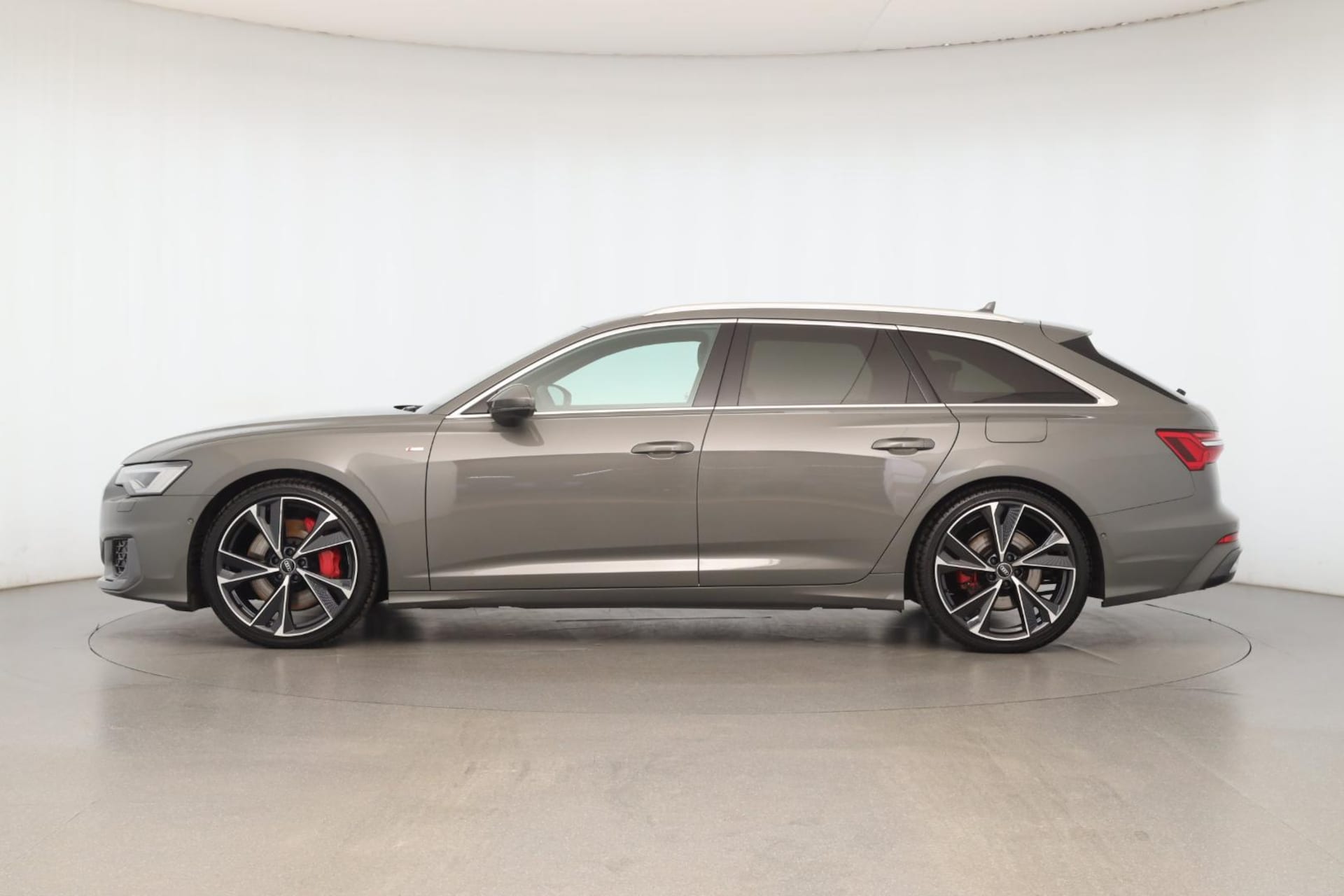 Audi A6 Avant TFSI e Design