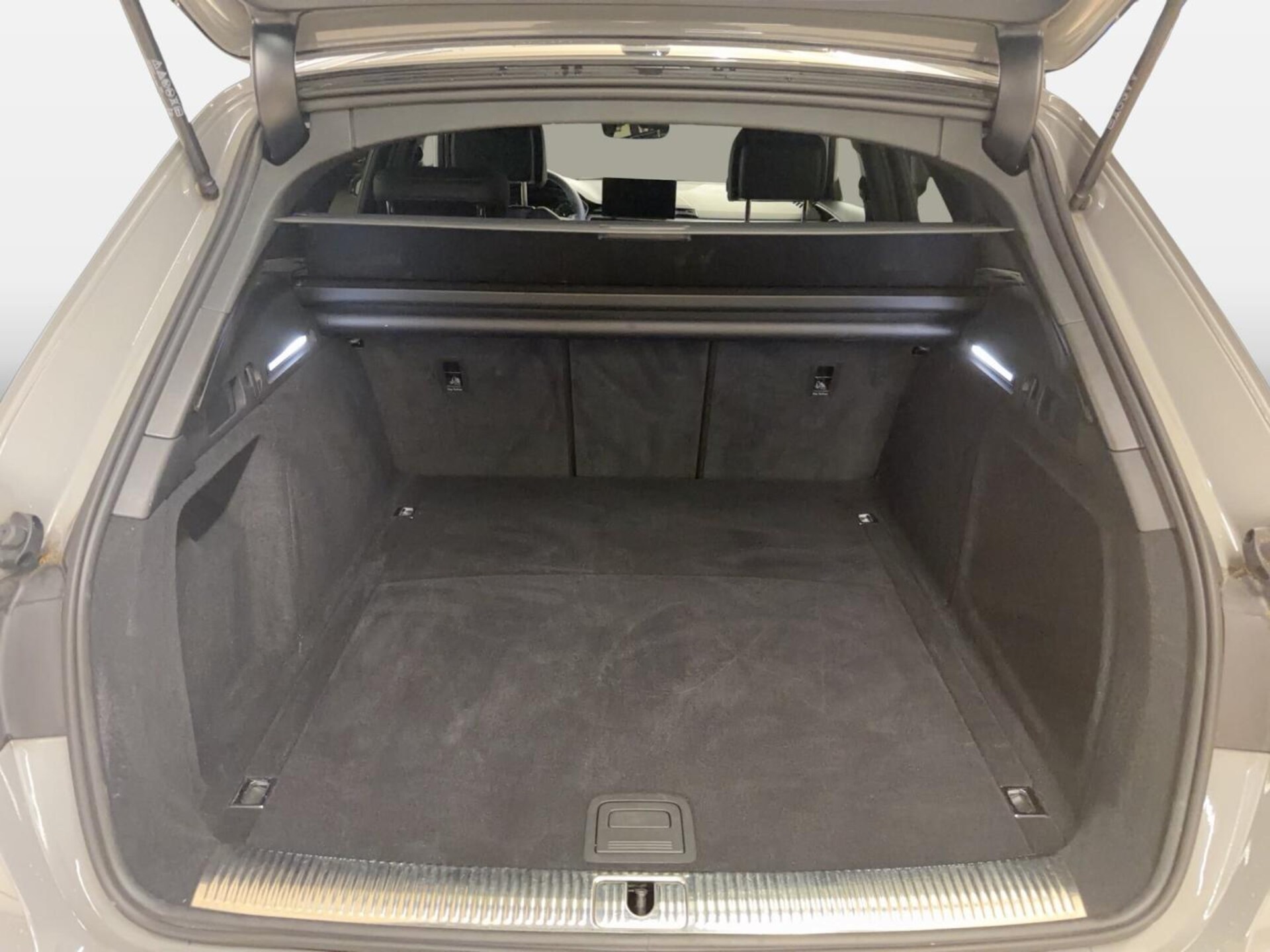 Audi A4 Avant S line