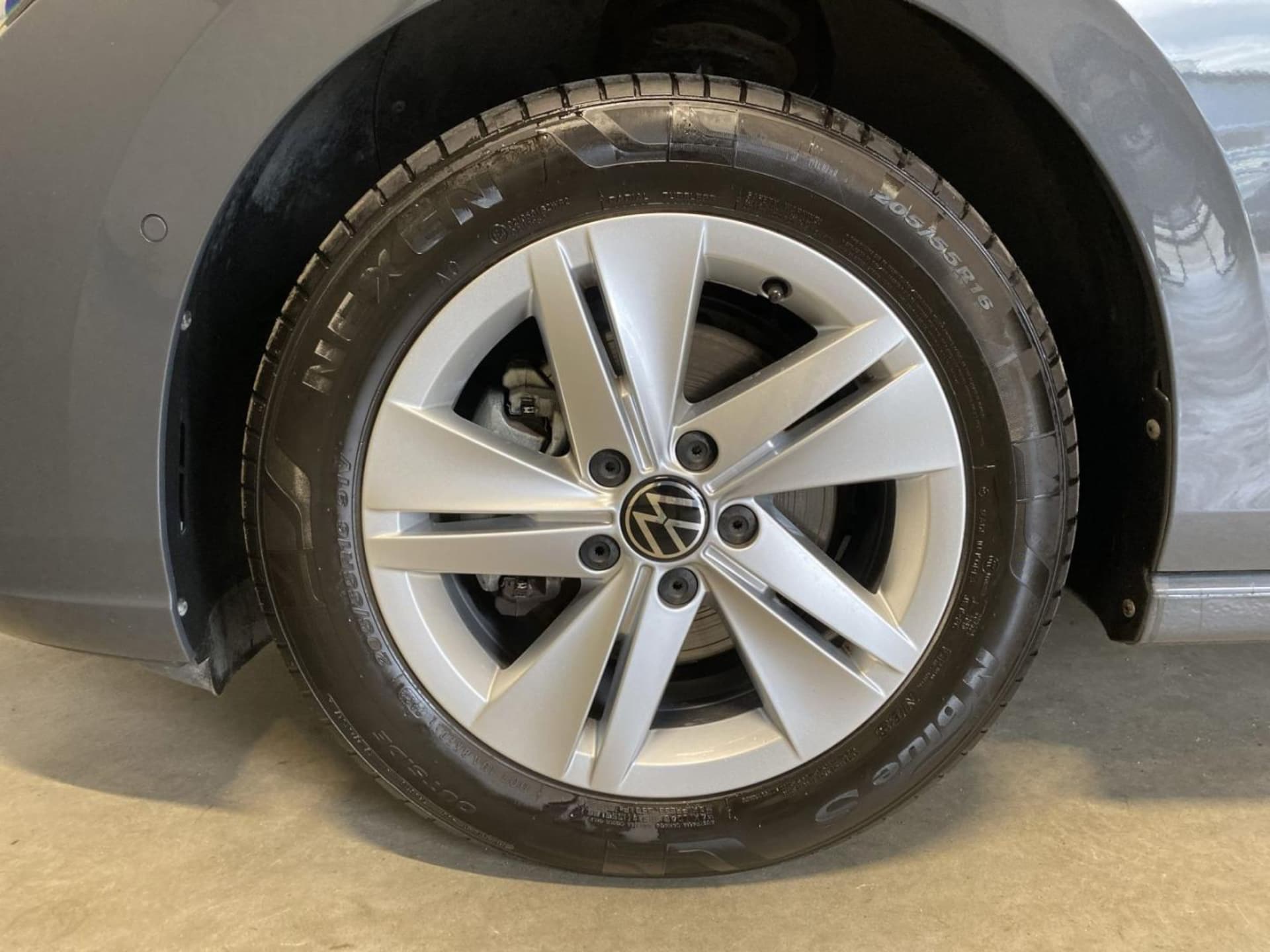 Volkswagen Golf Life