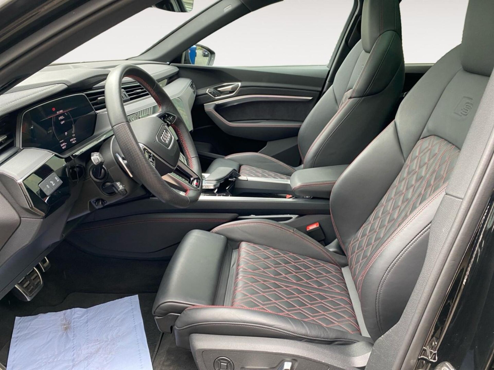 Audi Q8 Sportback e-tron S line