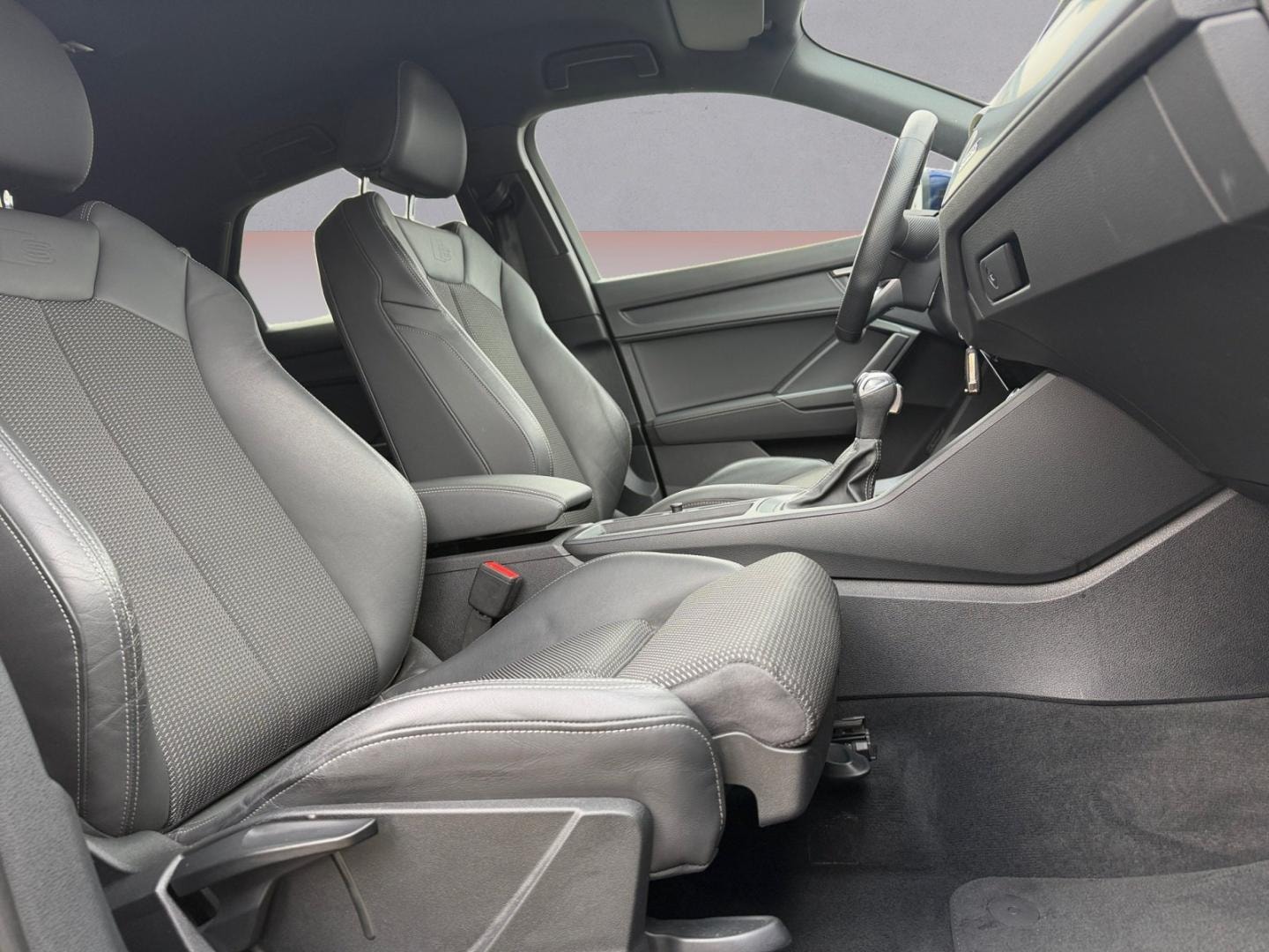 Bild über Audi Q3 Sportback S line 40 TFSI quattro S tronic - für weitere Informationen kontaktieren Sie den Audi Partner