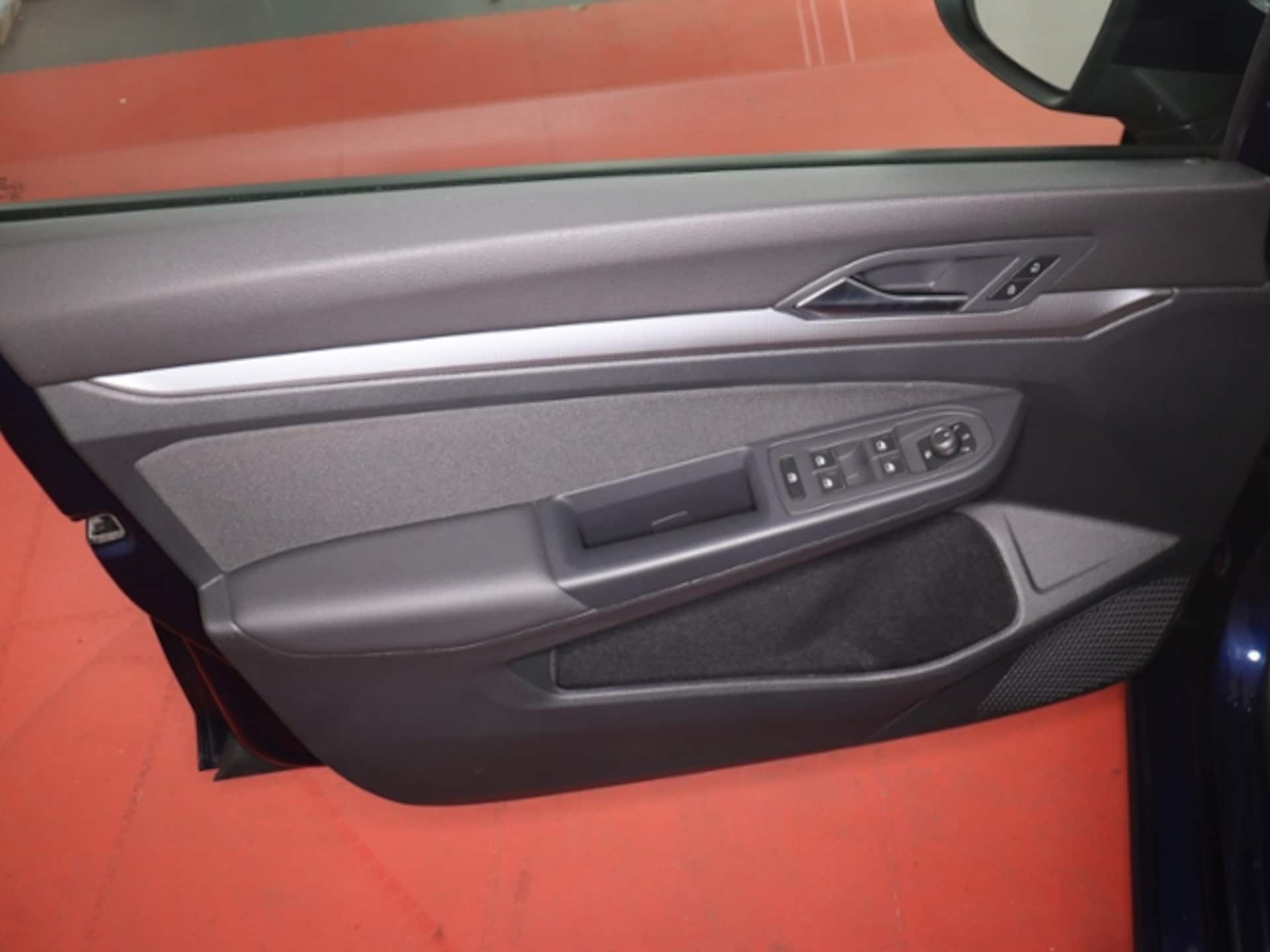 Volkswagen Golf Active
