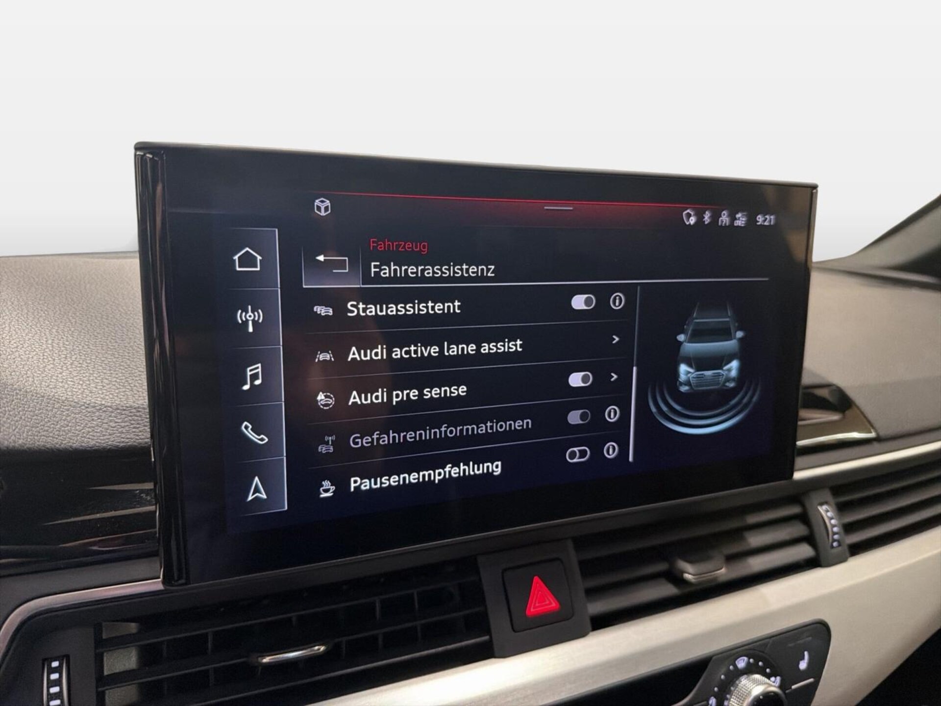 Audi A4 Avant S line