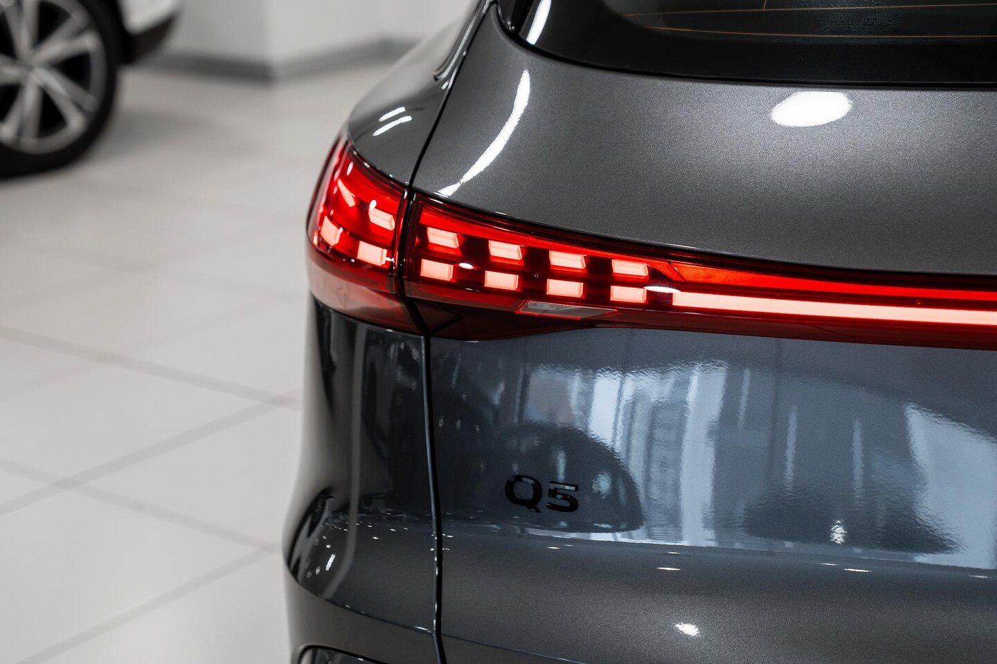 Image about Audi Q5 SUV TDI quattro 150 kW
