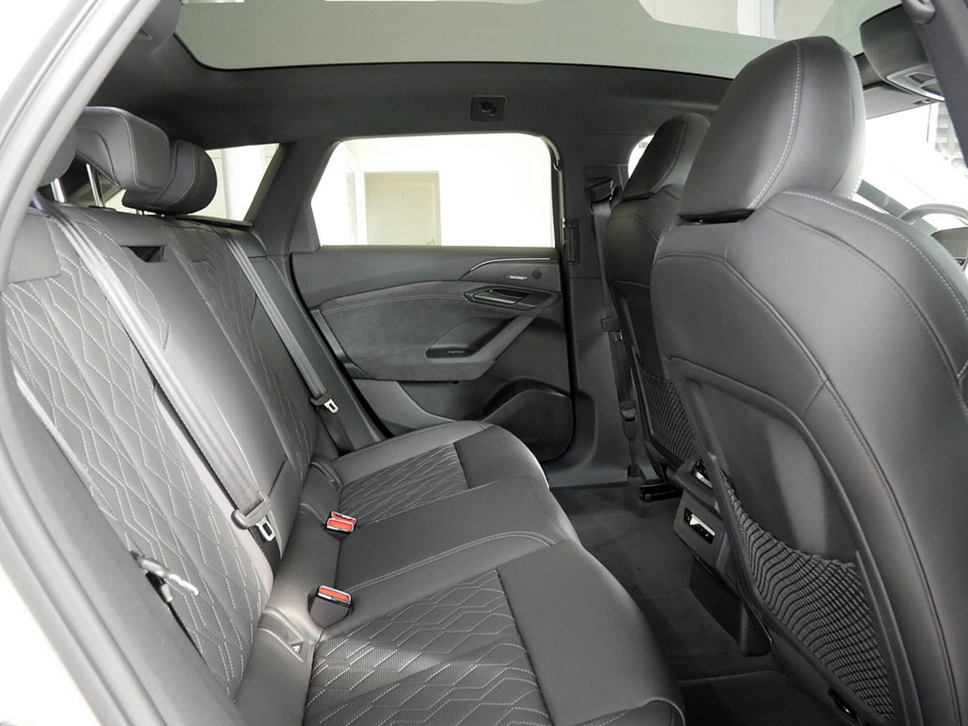 Audi S6 Avant e-tron