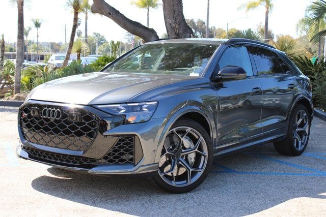 2026 Audi RS Q8 SUV performance