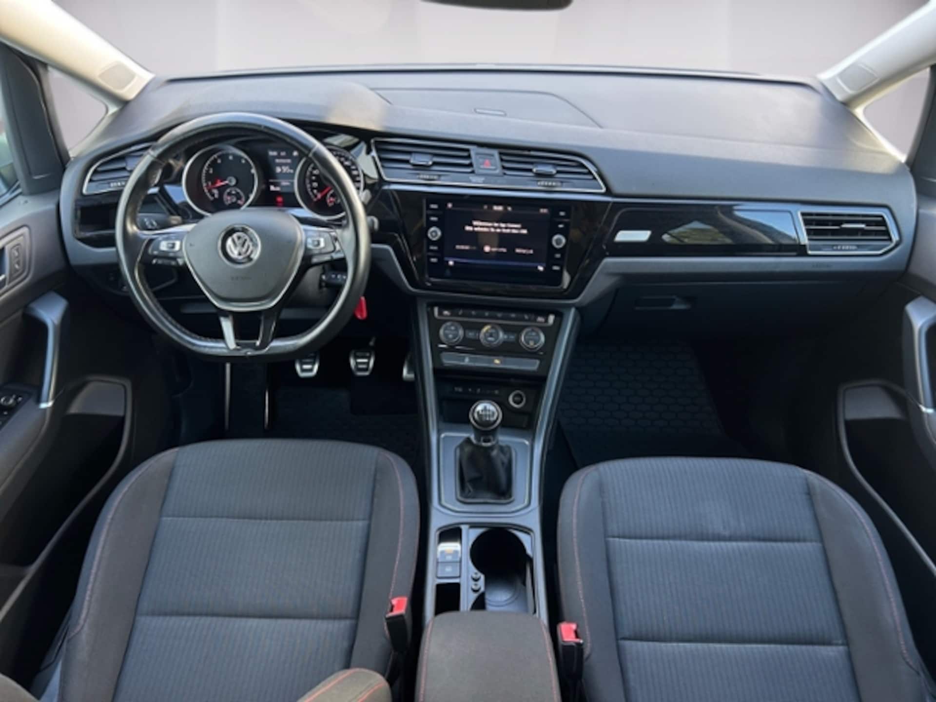 Volkswagen Touran SOUND